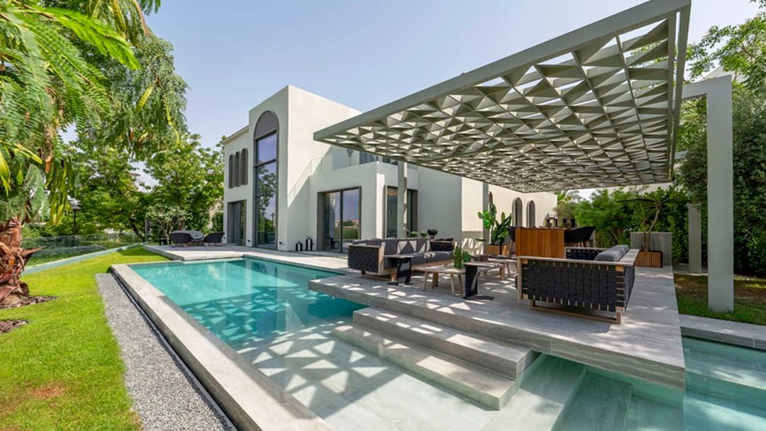 Villa vs. Apartment: A Comprehensive Guide to Help You Decide in Dubai - 28 March 2025 - 17