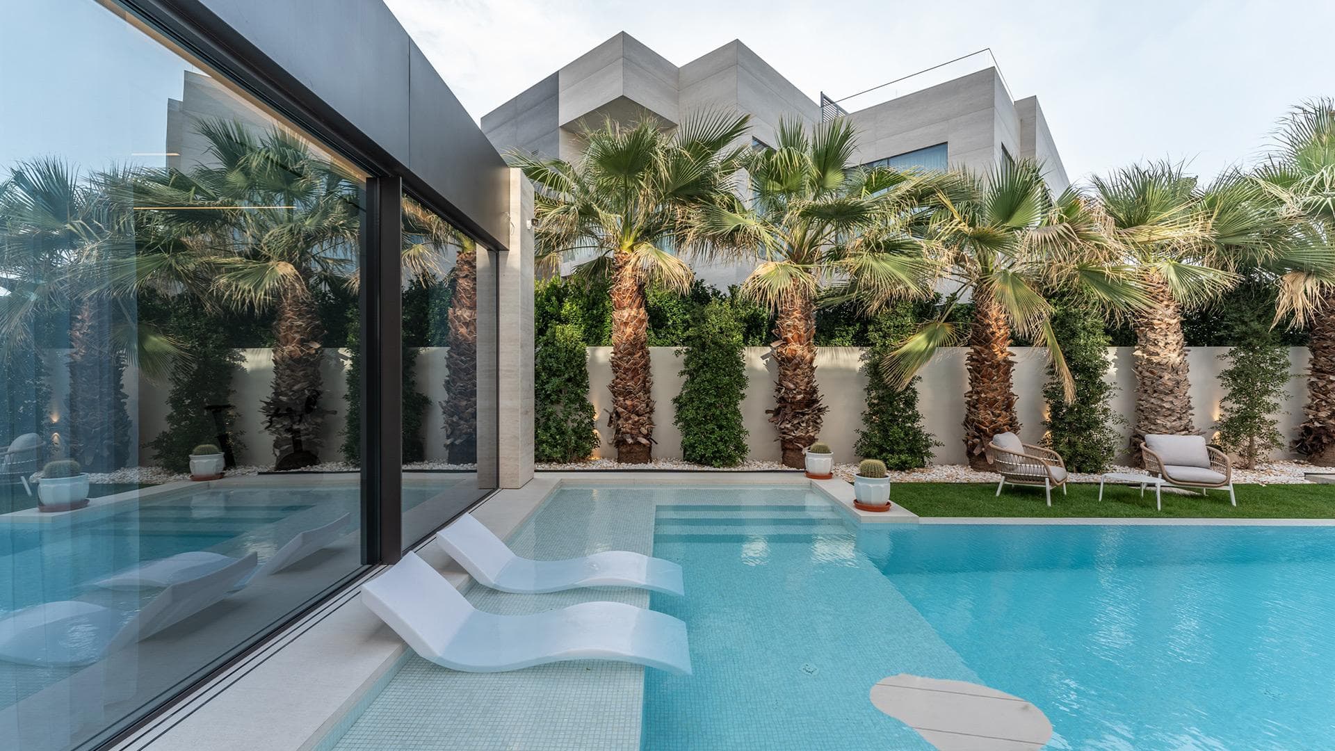 Pearl Jumeirah Dubai – Exclusive Beachfront Living with a Peaceful Island Vibe