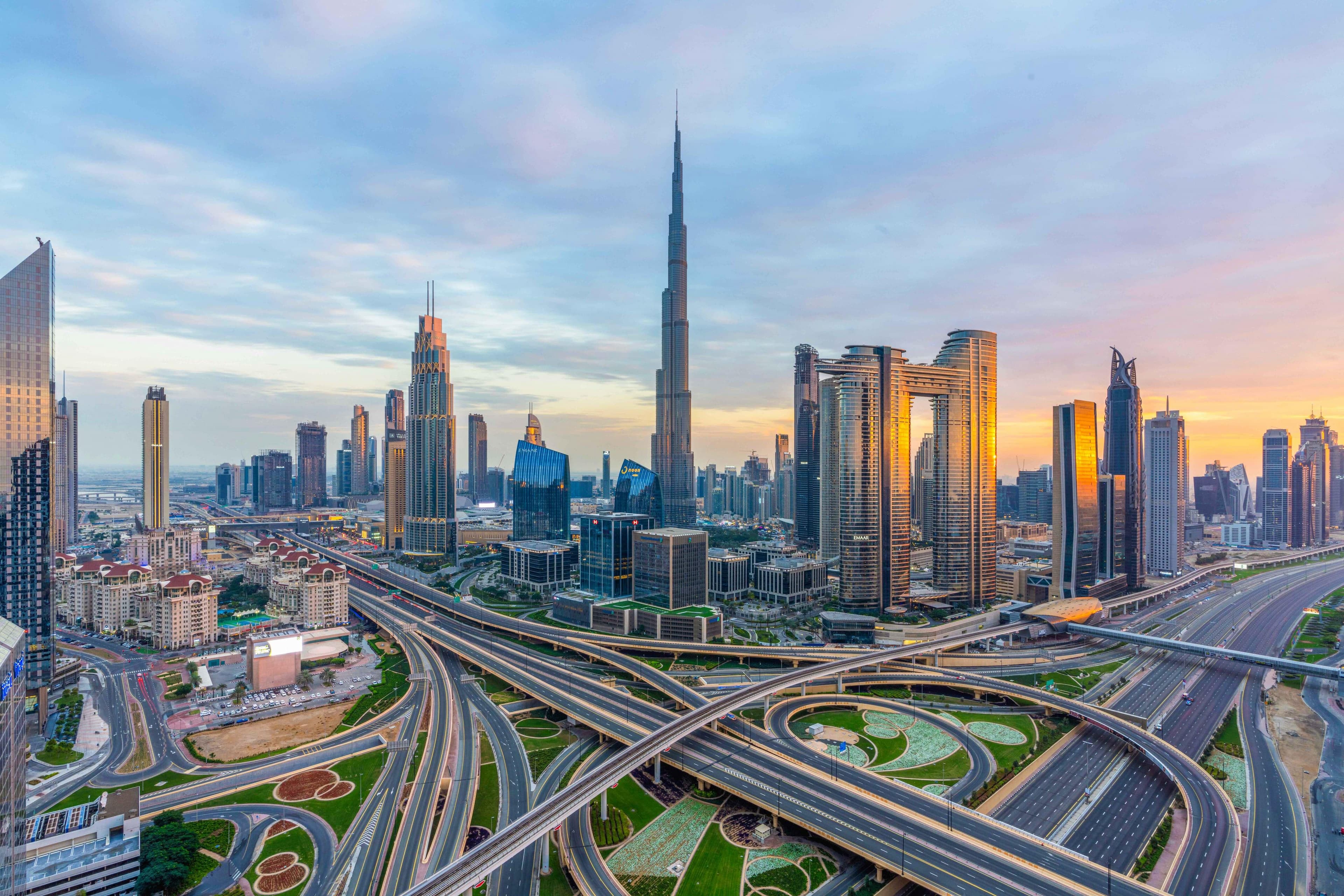 Understanding Dubai Real Estate Market in 2024: Momentum Meets Rising Risks