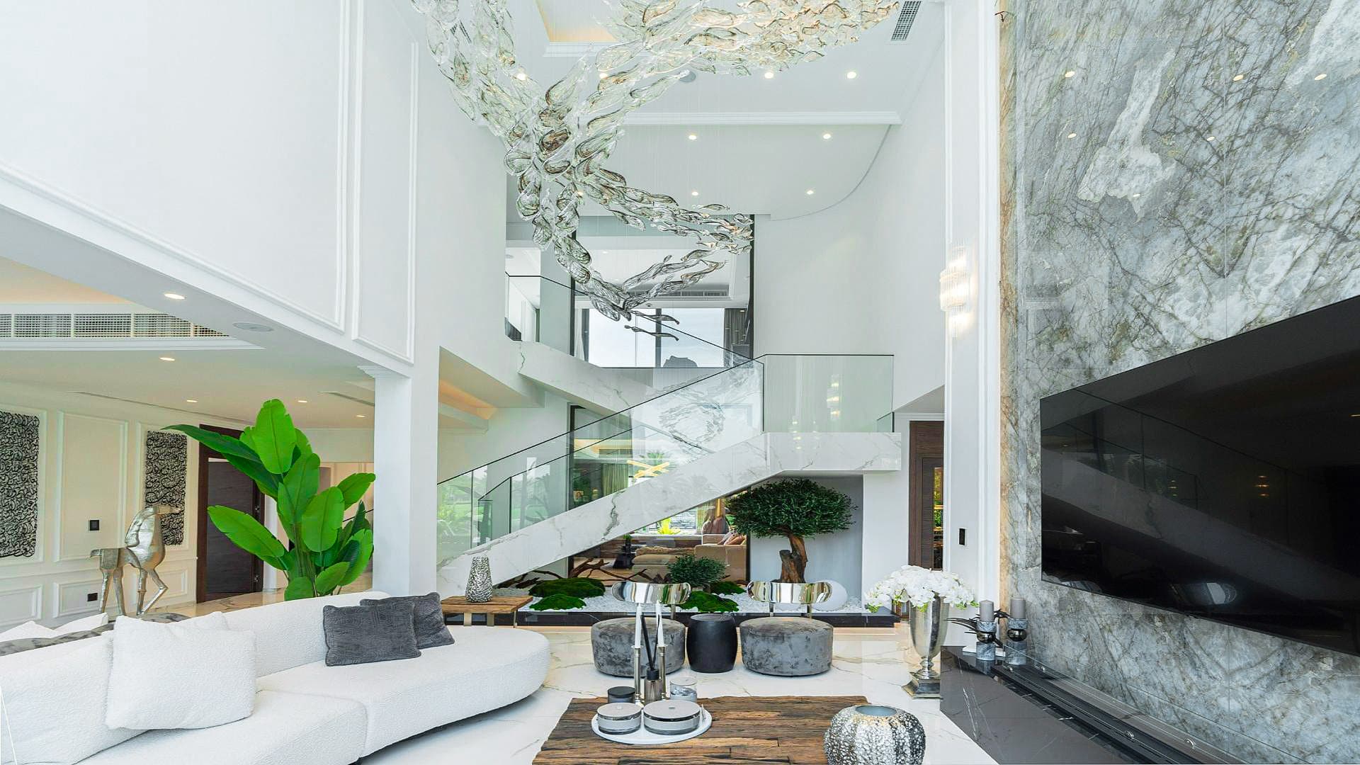 List Your Home for Sale with LuxuryProperty.com - 28 March 2025 - 14