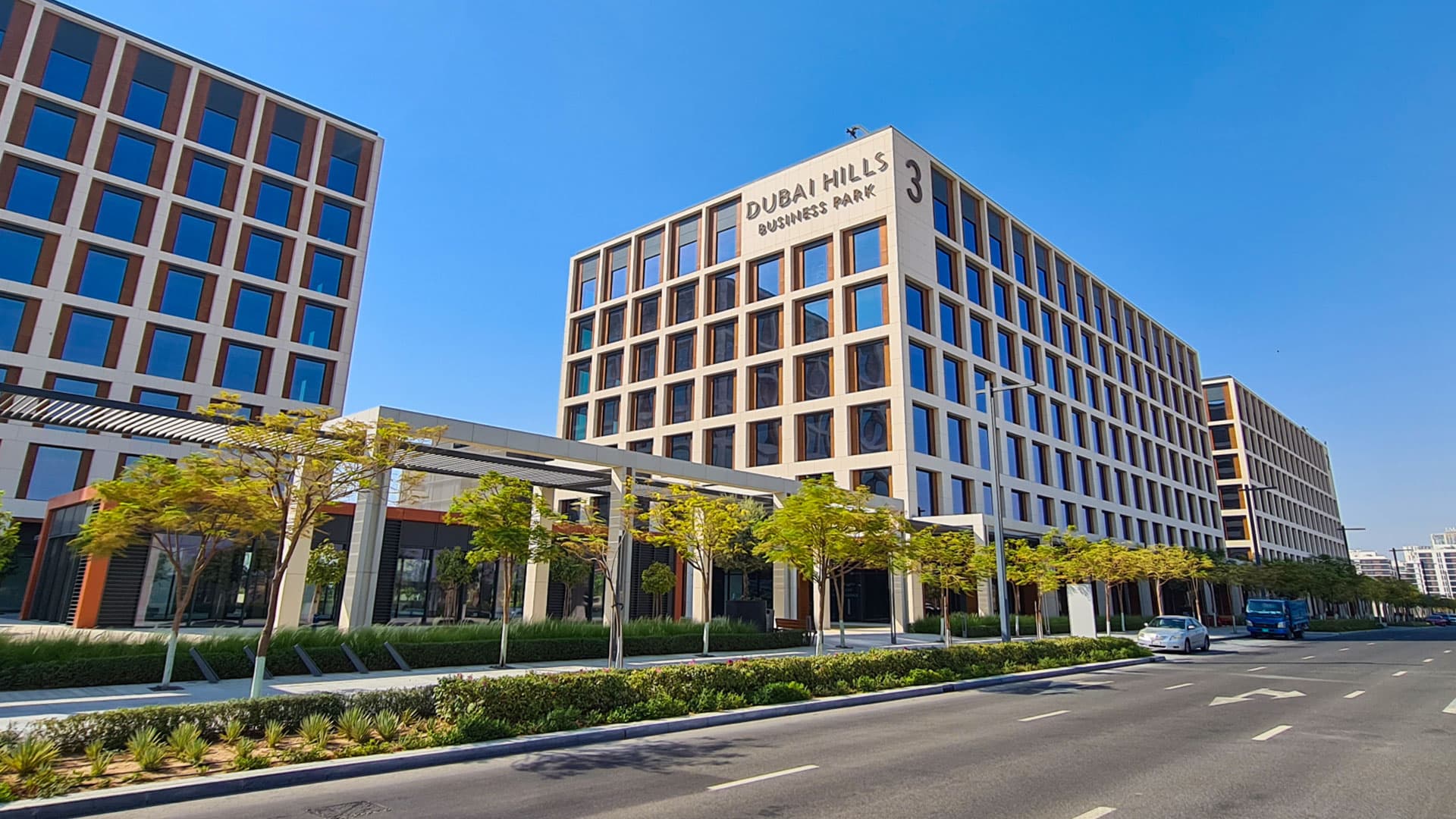 Dubai Hills: A Haven of Luxury and Nature - 28 March 2025 - 22