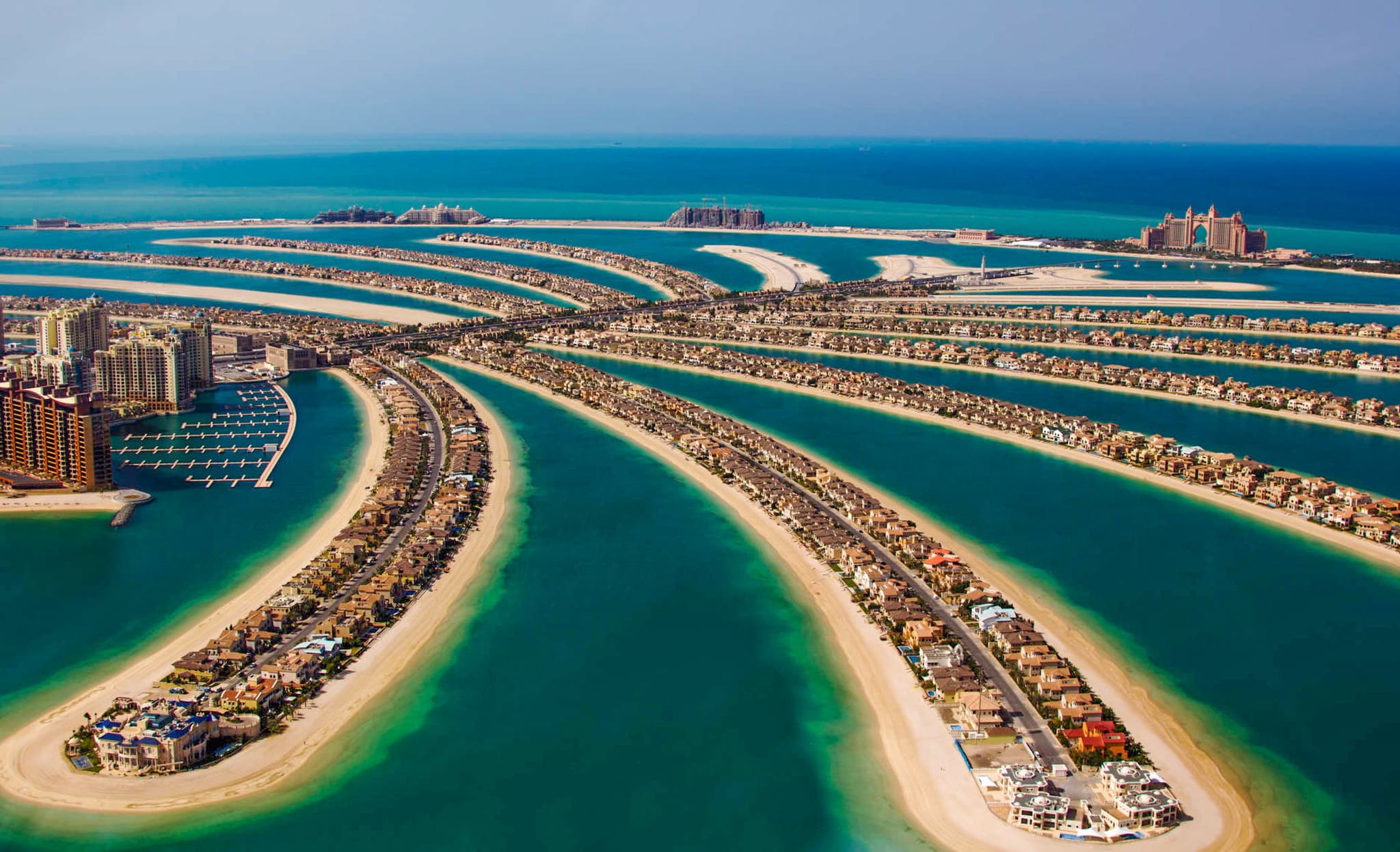 Living on Water: The Allure of Palm Jumeirah - 15 May 2025 - 1