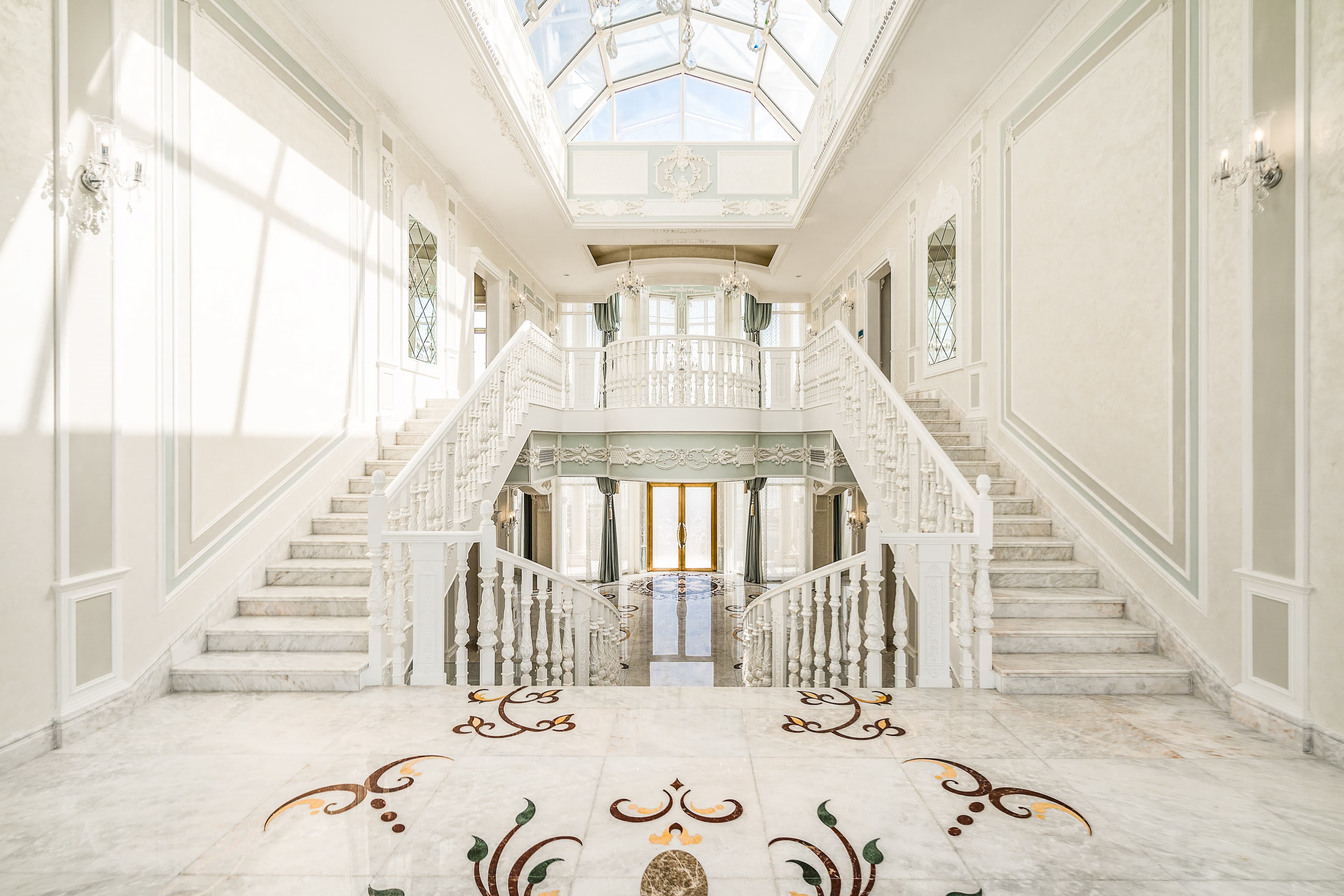 Regency design grand staircase