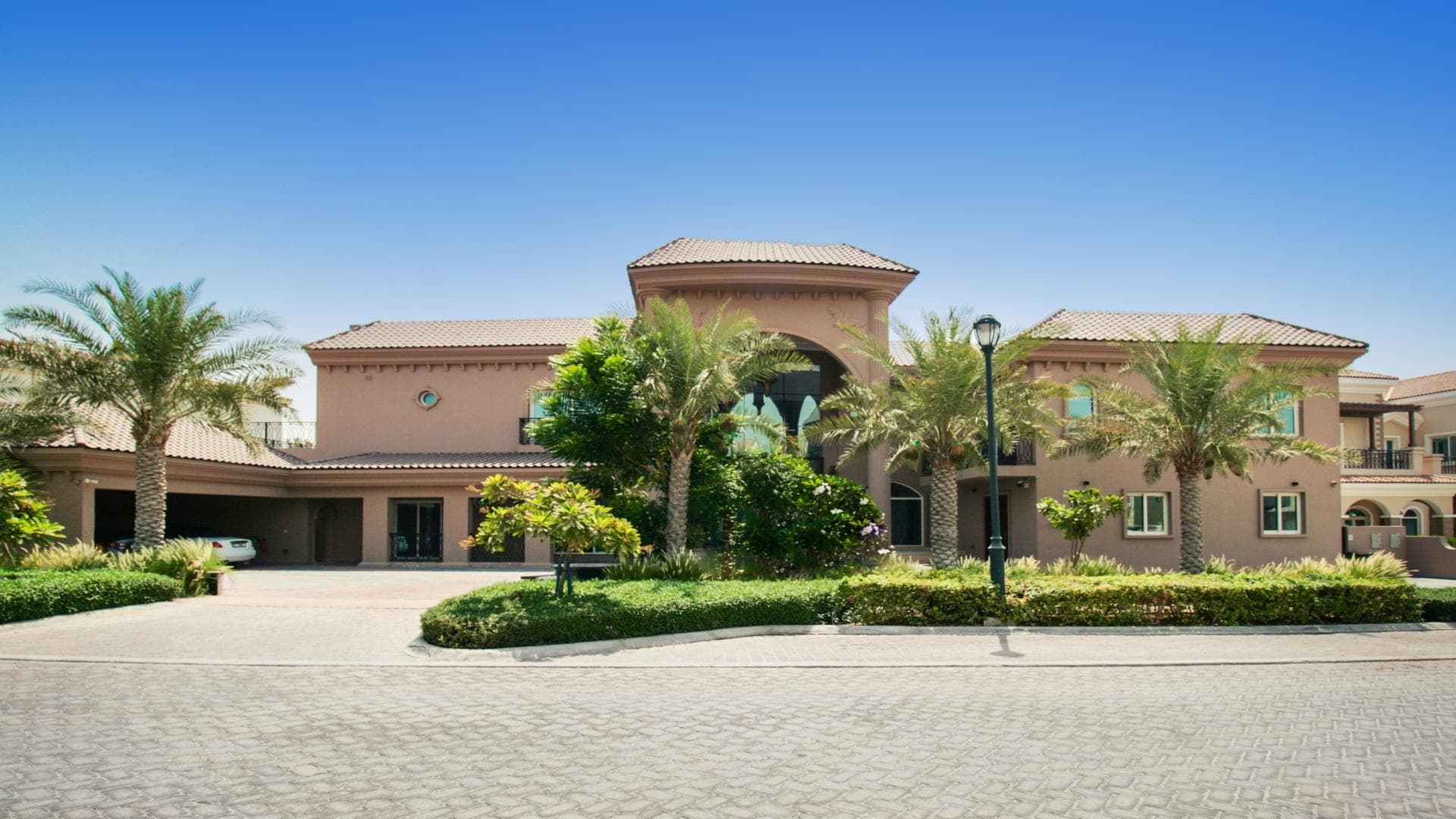 6 Bedroom Double Plot Villa in Jumeirah Golf Estates