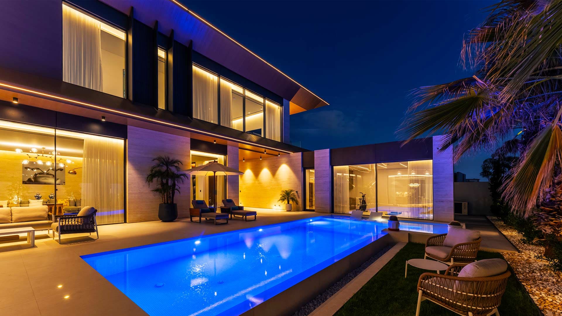 Unlock Prestige: Advertise Your Exclusive Listing on LuxuryProperty.com - 29 October 2024 - 1