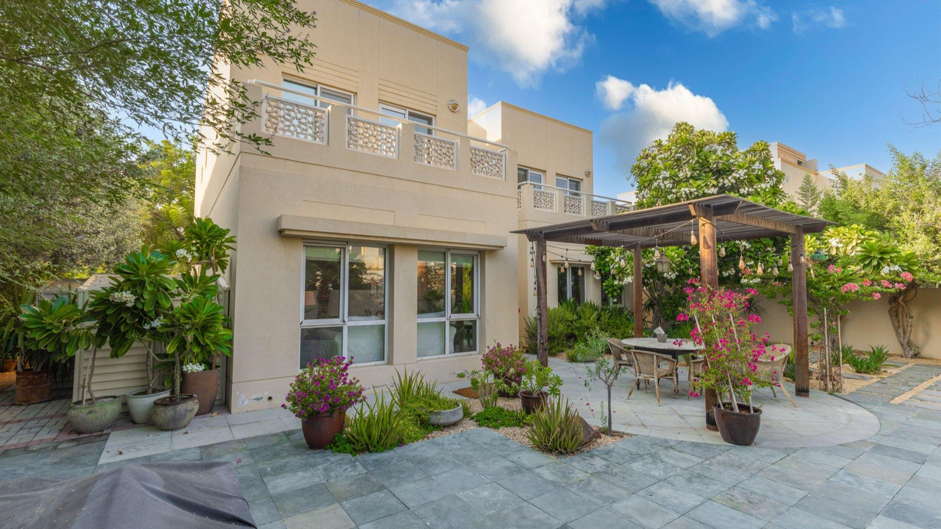 properties for sale in meadows dubai