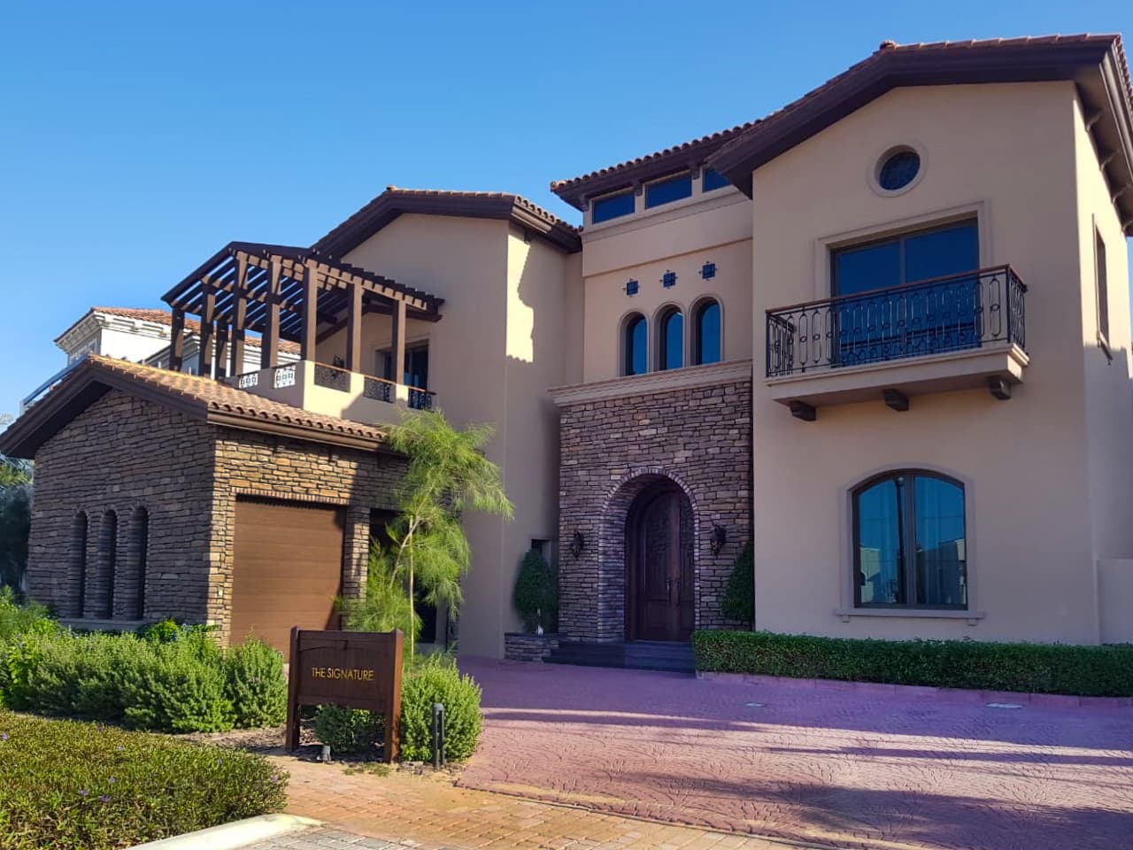 Jumeirah Golf Estates Community