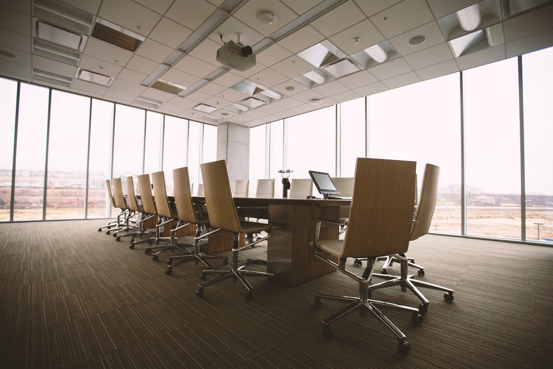 Understanding the Different Company Types in the UAE