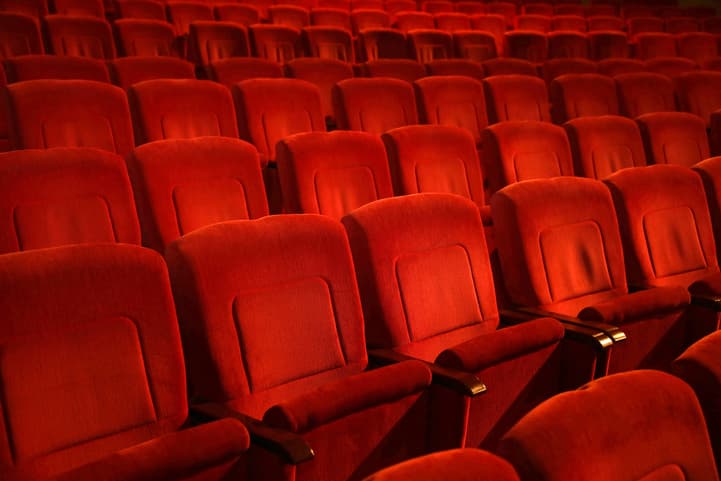 Outdoor Cinemas in Dubai - Perfect for Cooler Months