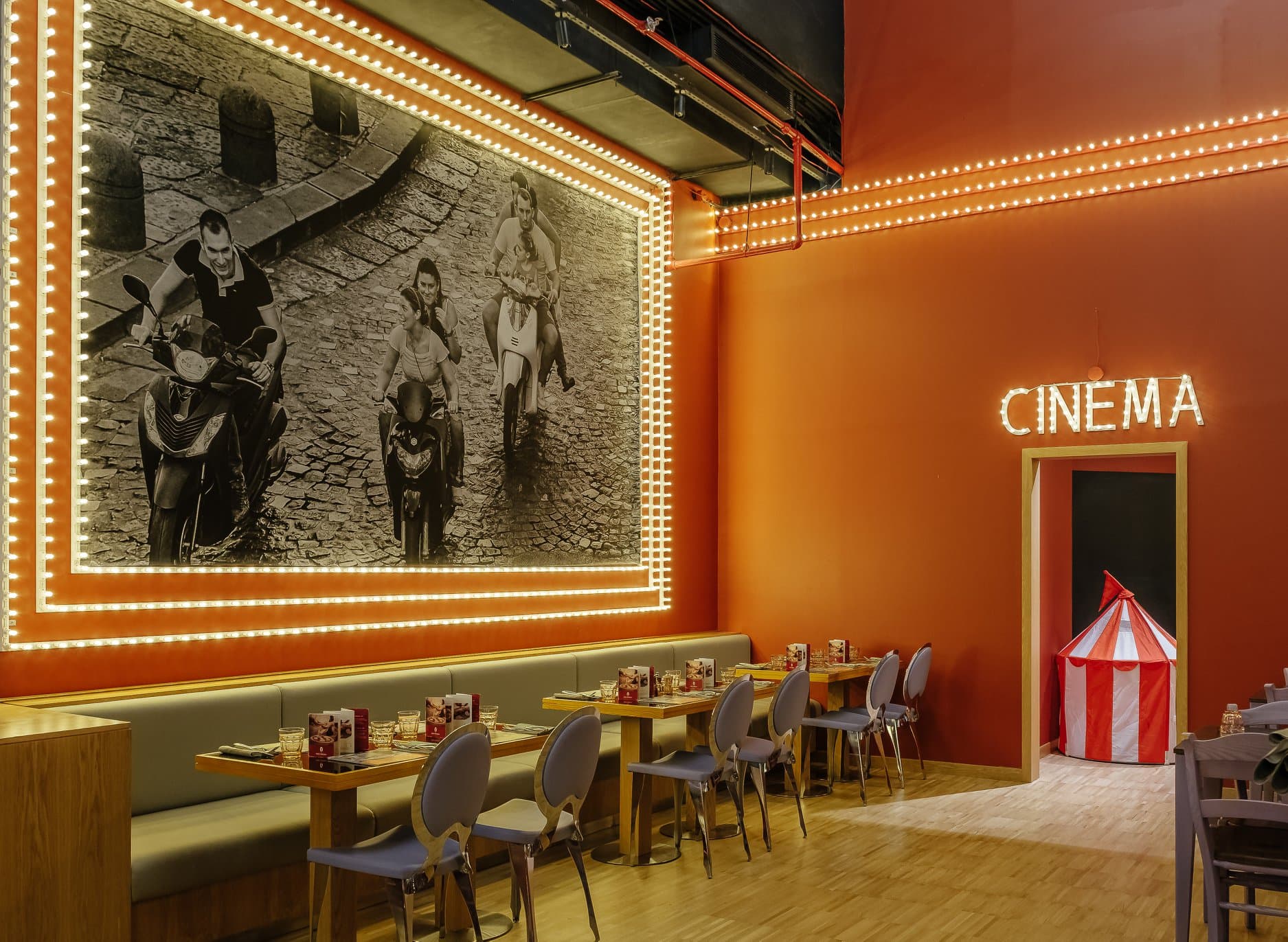A List Of Themed Restaurants
