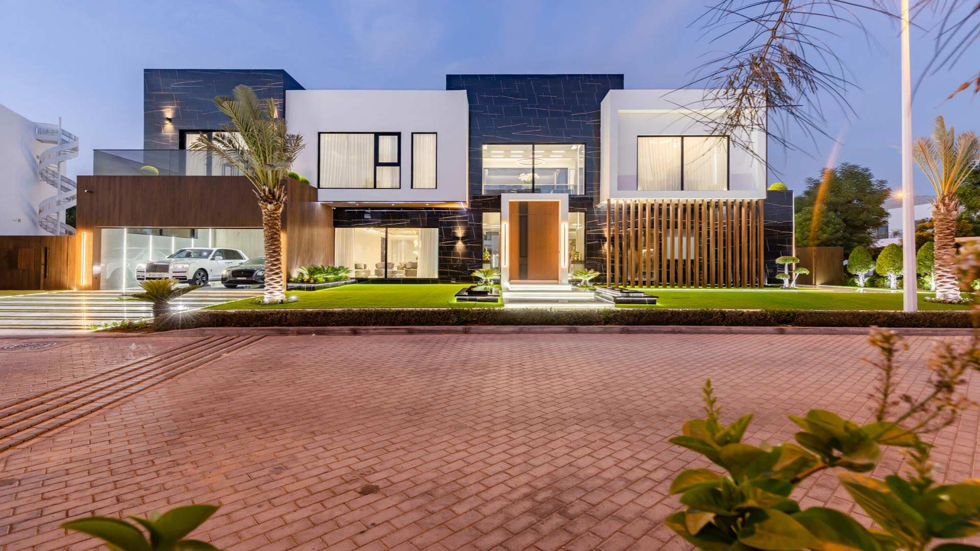 Buying Prime Villas in Dubai: Luxurious Estates for the Discerning Buyer