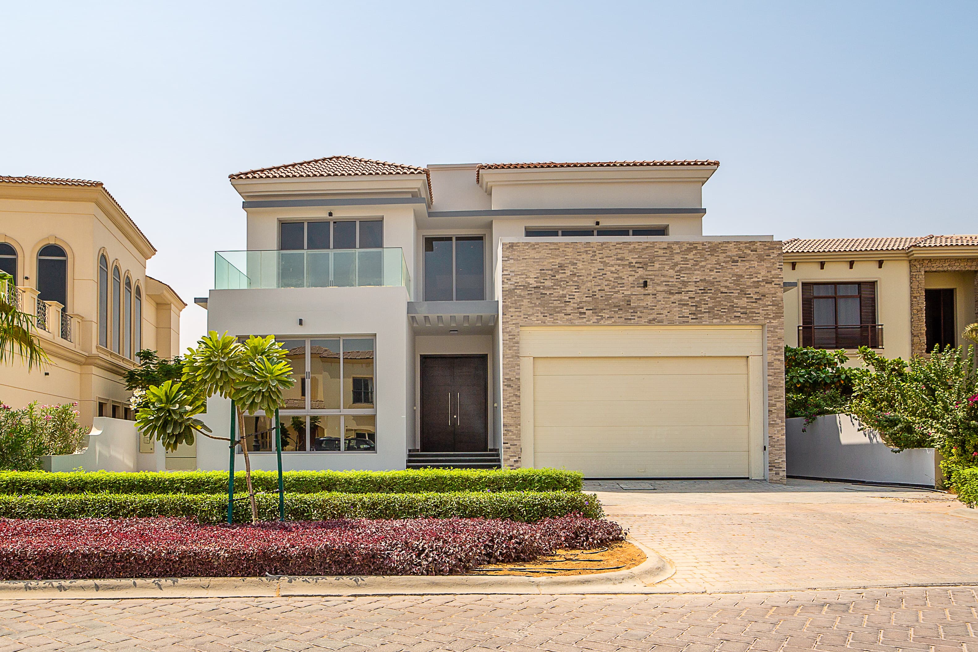 Property Tour: Beautiful Jumeirah Golf Estates Villa