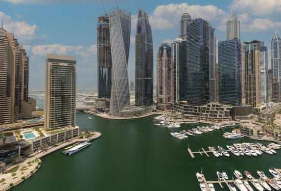 Best Dubai Communities for Yachting Enthusiasts