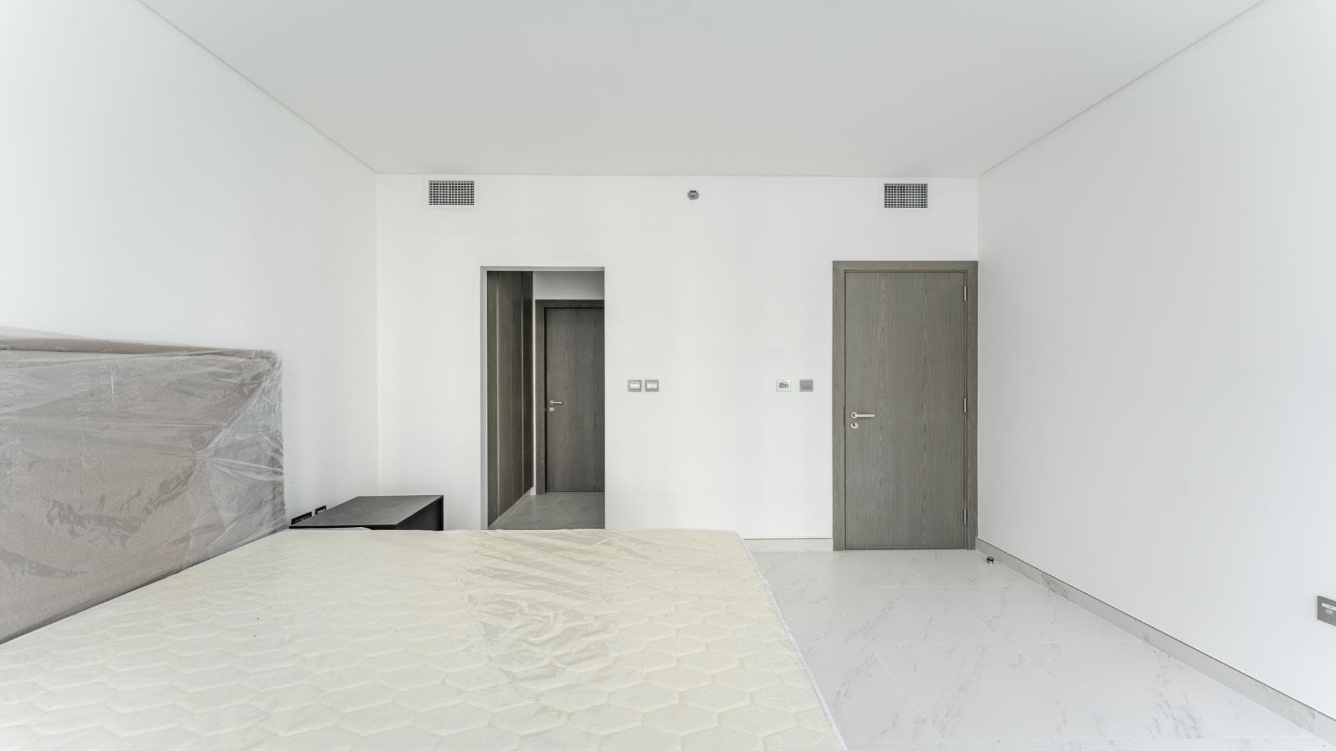 1 Bedroom Apartment For Rent  Lp37931 26efb3c86626dc00.jpg