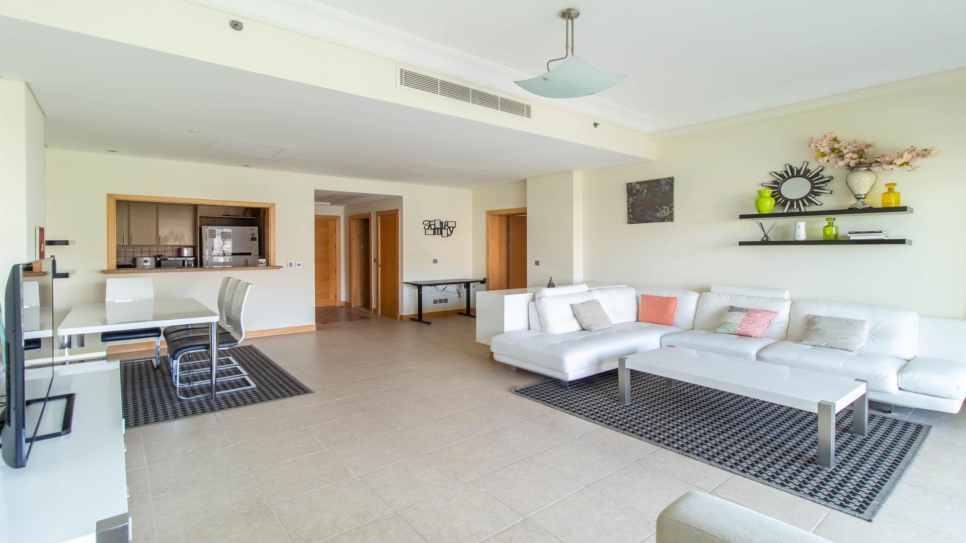 1 Bedroom Apartment For Rent Al Sheraa Tower Lp38201 24e14efa37f31400.jpg