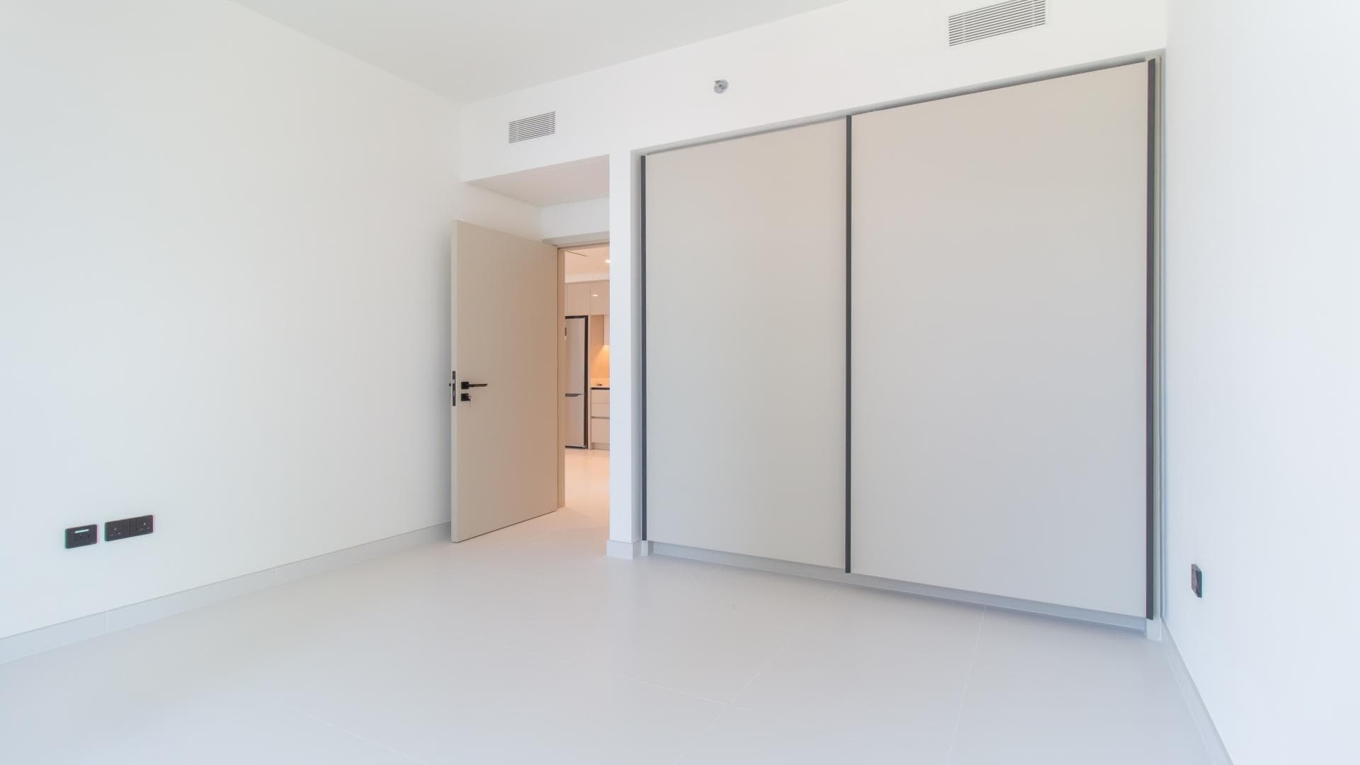 1 Bedroom Apartment For Rent Emaar Beachfront Lp37446 278ab74a63d3c200.jpg