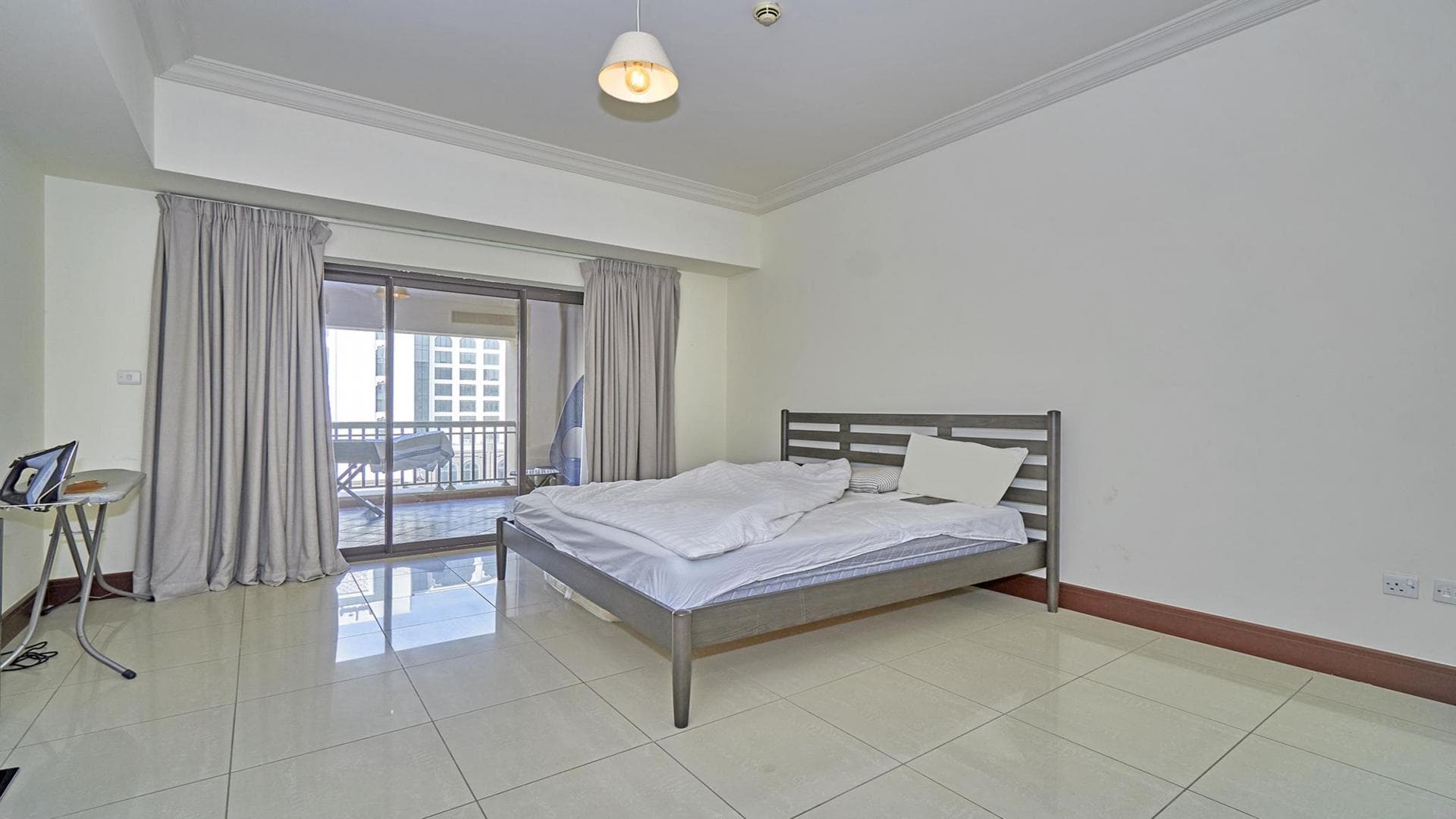 1 Bedroom Apartment For Sale Boulevard Plaza 1 Lp37034 Fe904c11f630380.jpg