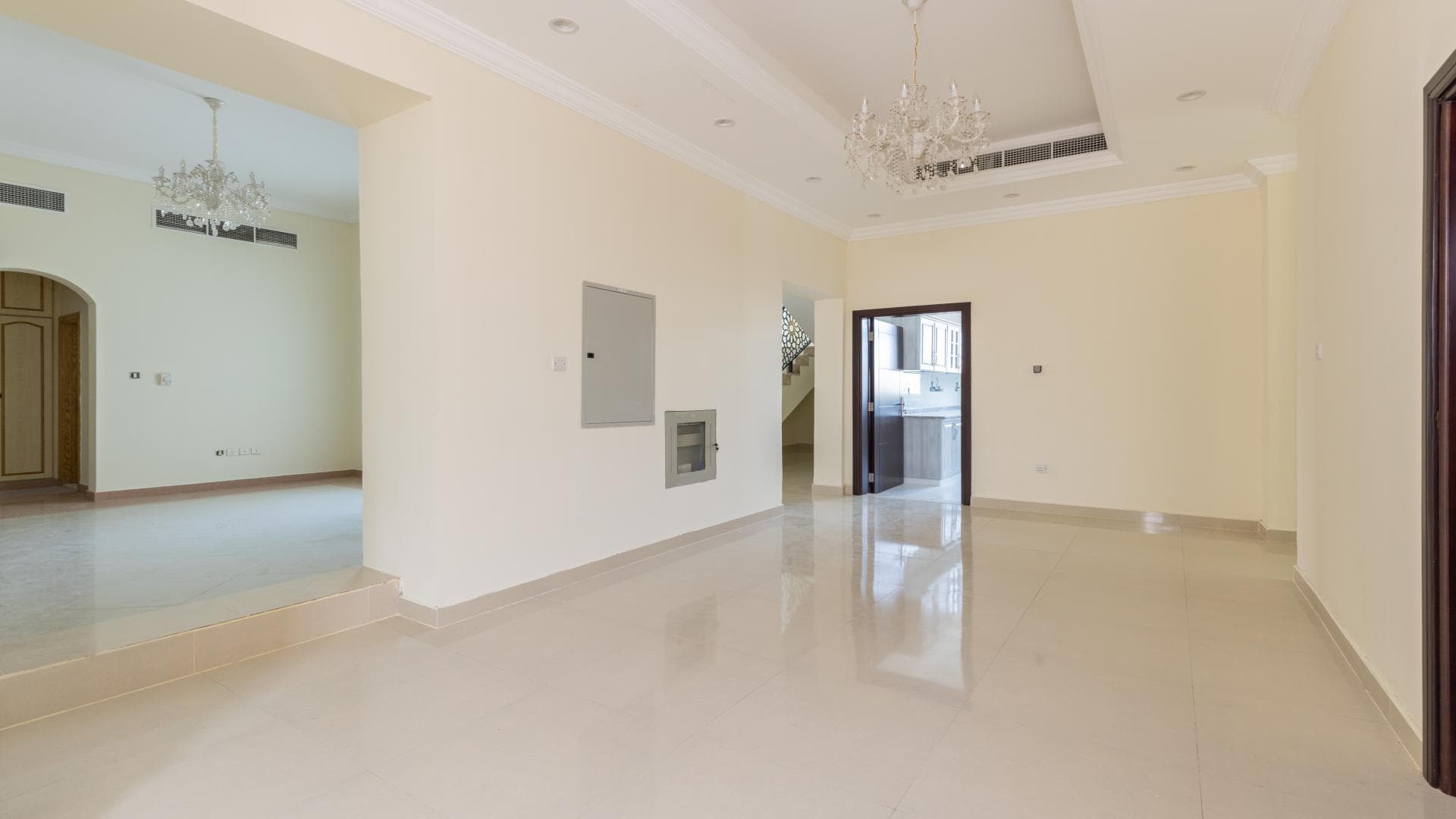 10 Bedroom Villa For Rent Jumeirah 2 Lp14748 8e4ffa1a8ede500.jpg