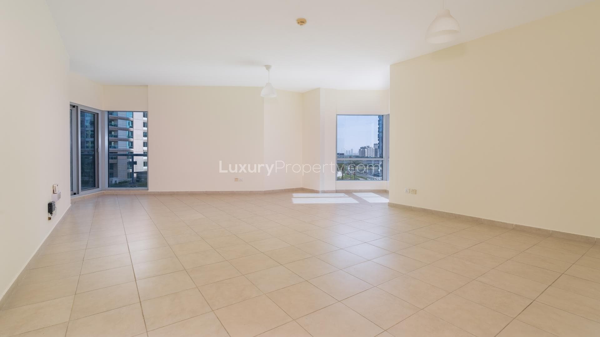 2 Bedroom Apartment For Rent Al Habtoor Tower Lp16576 30cab65f27172e00.jpg