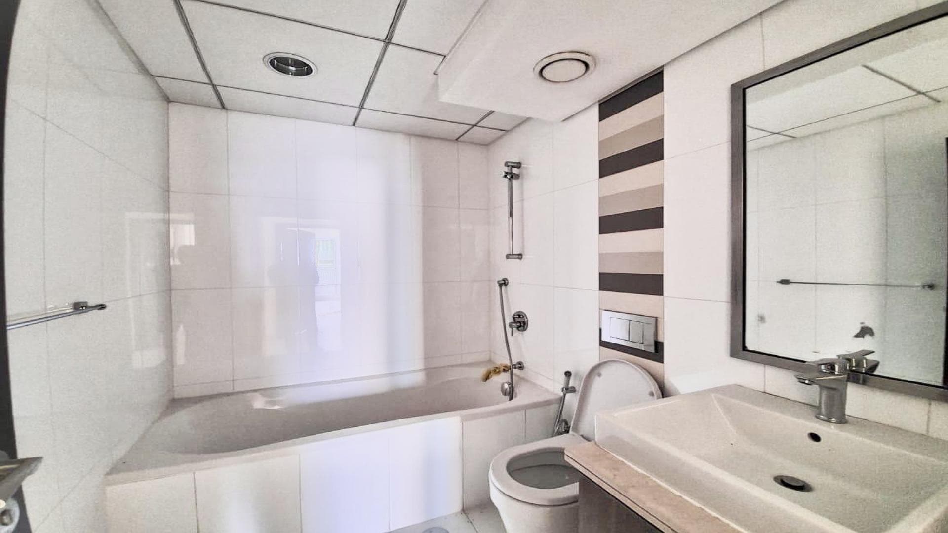 2 Bedroom Apartment For Rent Al Thamam 61 Lp35453 2f9a05b508a54e0.jpg
