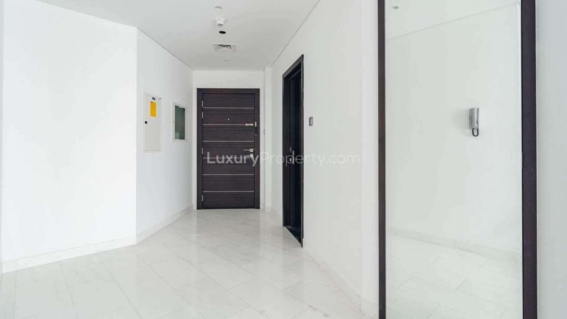 2 Bedroom Apartment For Rent Cayan Tower Lp32719 256b26706f387400.jpg