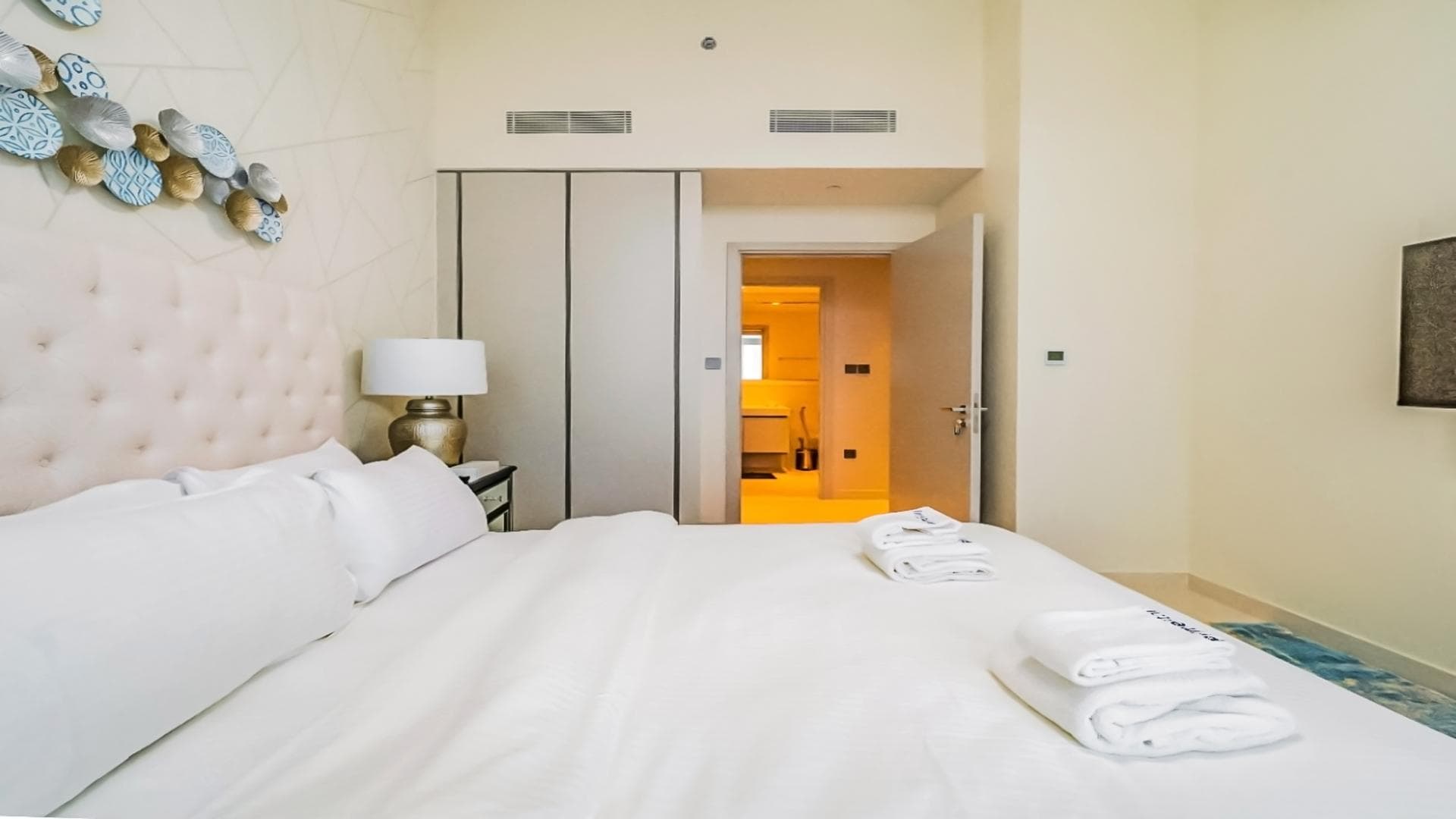 2 Bedroom Apartment For Rent Emaar Beachfront Lp13967 D80932a02f5d180.jpg