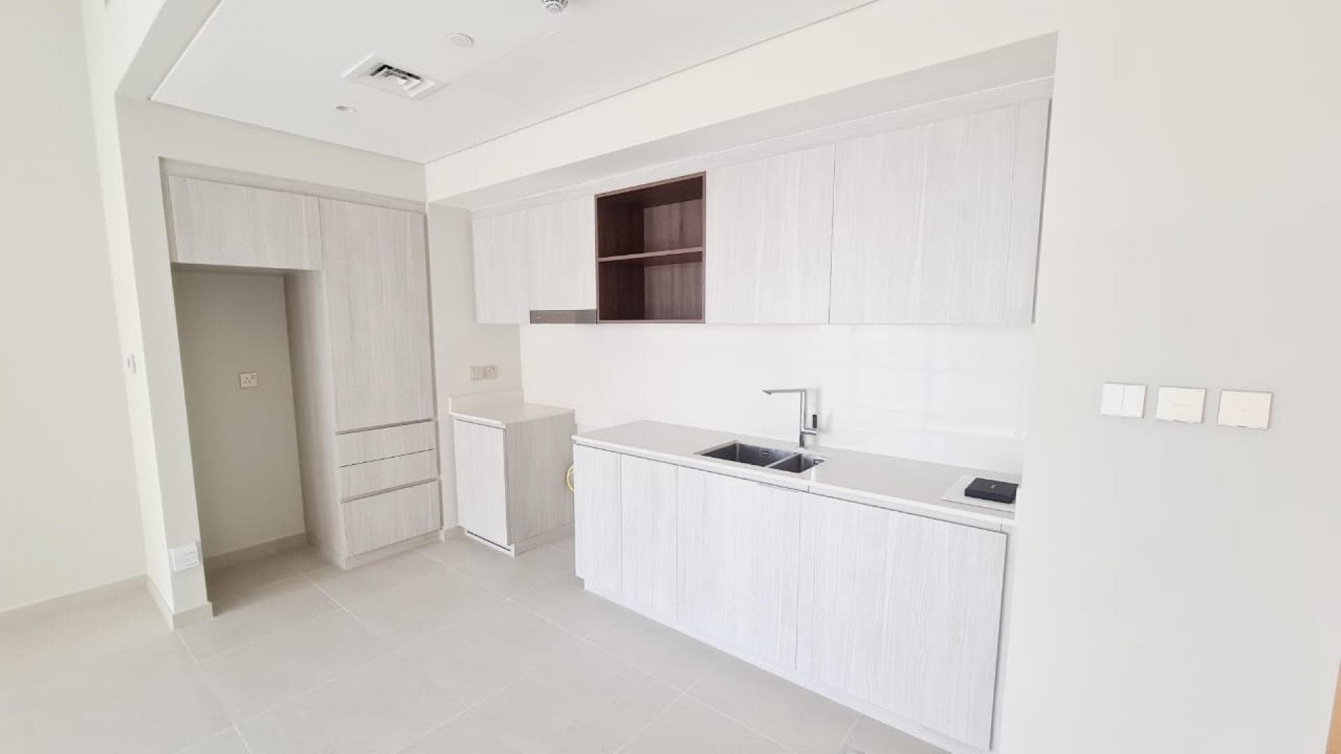 2 Bedroom Apartment For Rent La Riviera Estate B Lp37512 245196c0a42c5200.jpeg