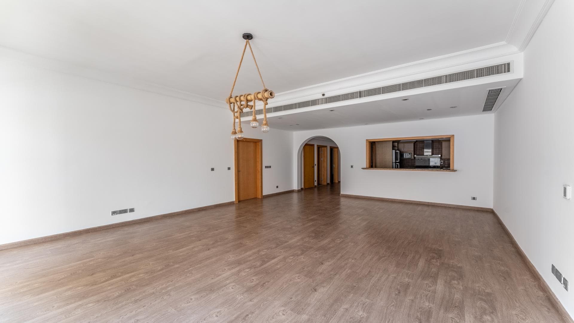 2 Bedroom Apartment For Sale Al Sheraa Tower Lp17110 1707e2b11cc11c00.jpg
