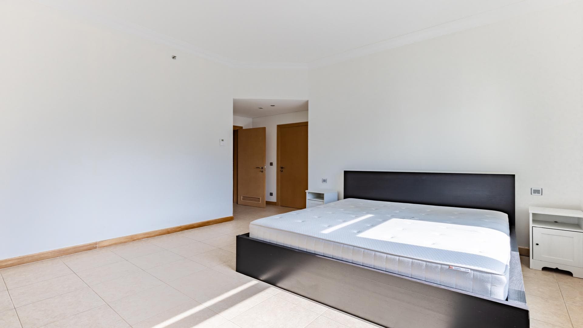 2 Bedroom Apartment For Sale Al Sheraa Tower Lp38450 1dfe796d1f8c2000.jpg