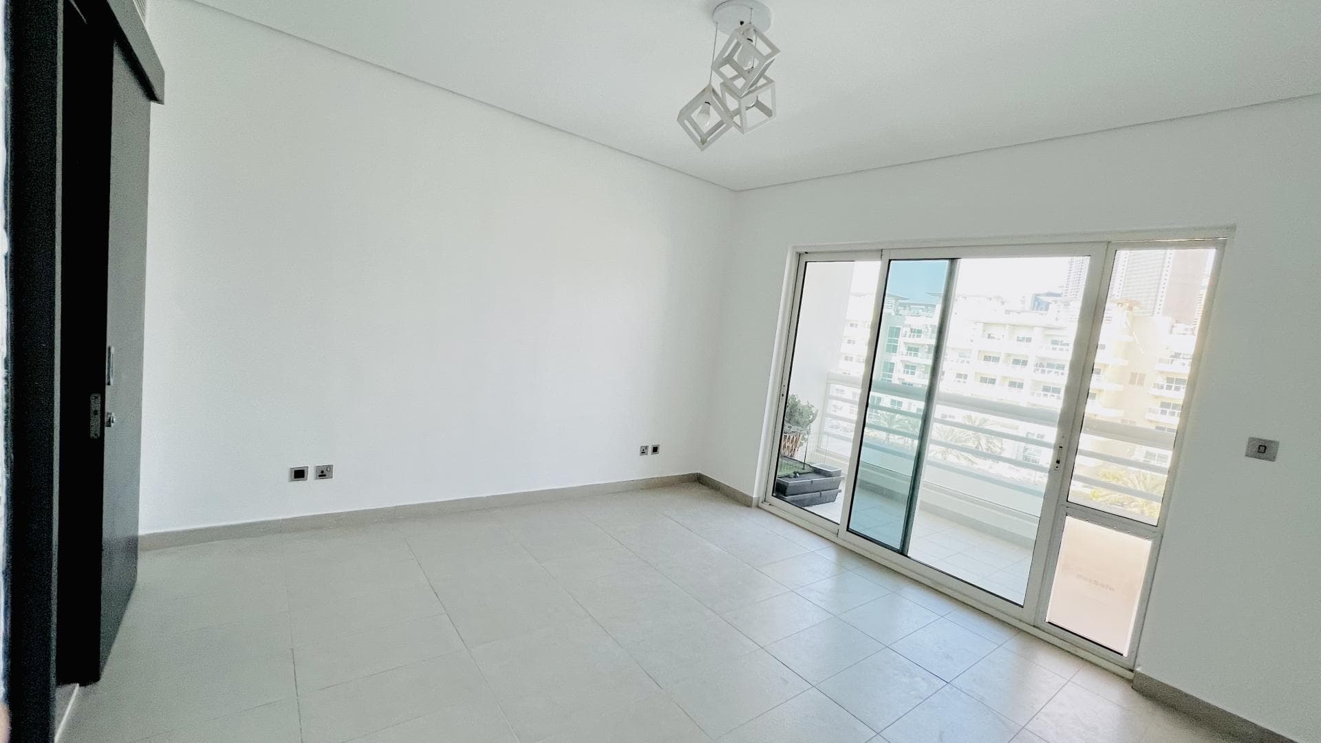 3 Bedroom Apartment For Rent Al Fahad Tower 2 Lp38566 174cc0a5f8032f00.jpg