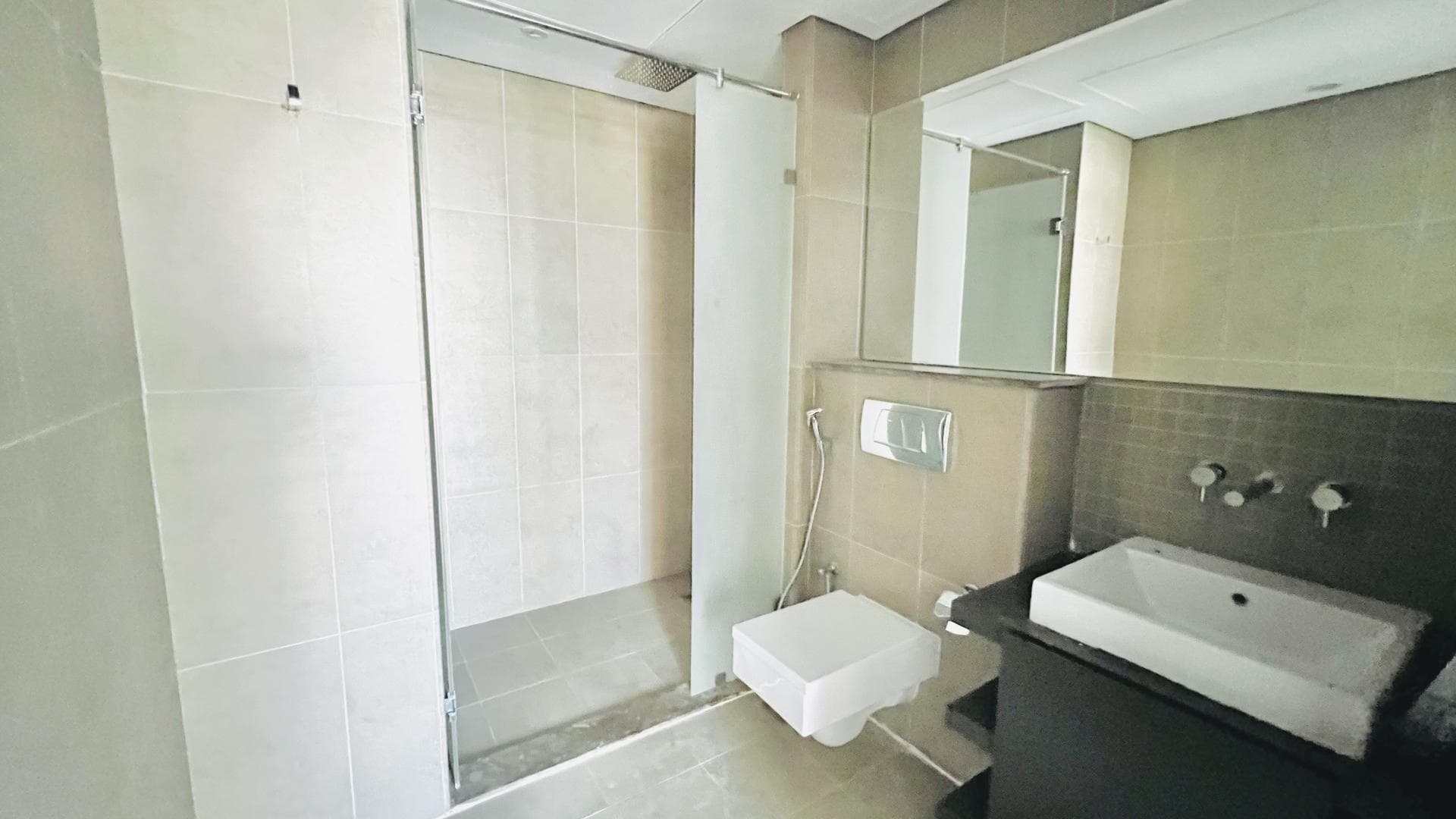 3 Bedroom Apartment For Rent Al Fahad Tower 2 Lp38566 1ae02b9751a81000.jpg