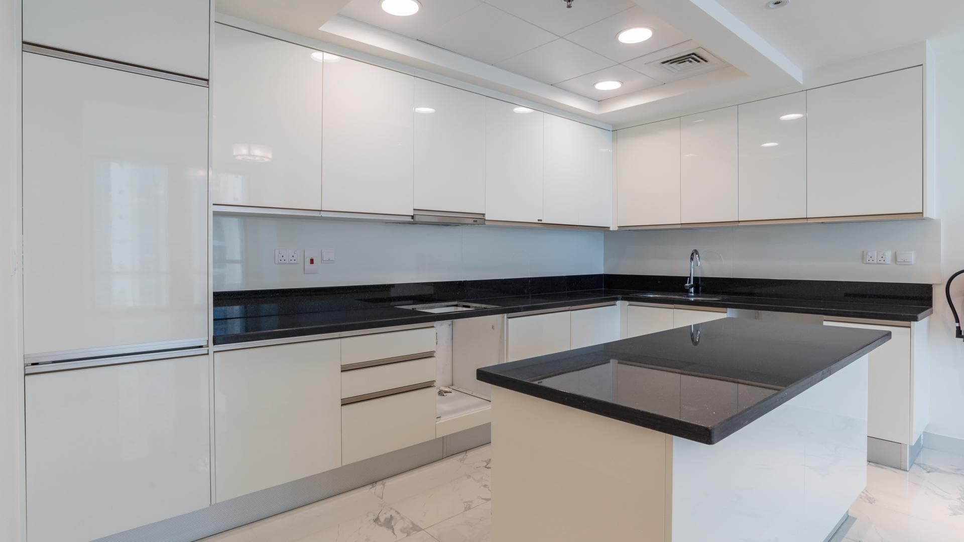 3 Bedroom Apartment For Rent Amna Tower   Al Habtoor City Lp15808 9b53dc0cb3b6d00.jpg