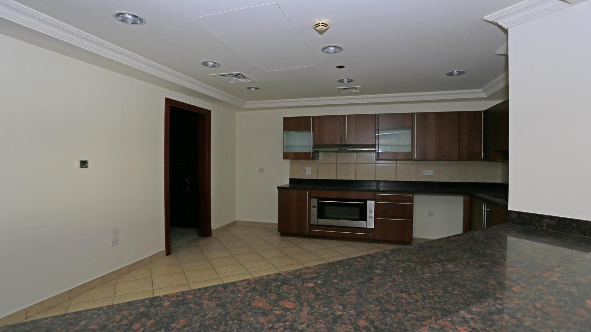 3 Bedroom Apartment For Sale Boulevard Plaza 1 Lp37433 130f91d7bc88f700.jpg