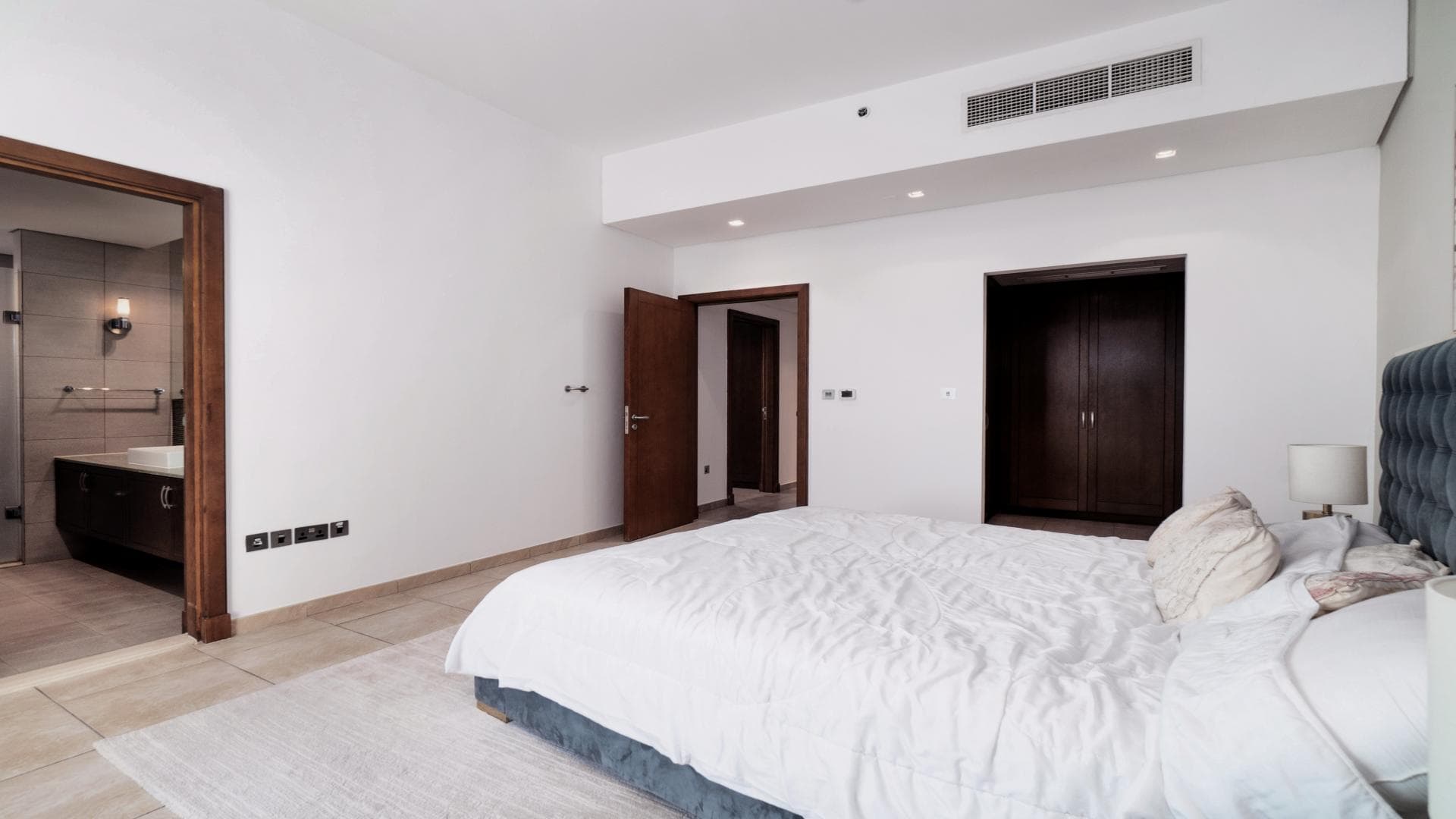 3 Bedroom Apartment For Sale Marina Residences Lp17100 195b3dabf831f600.jpg
