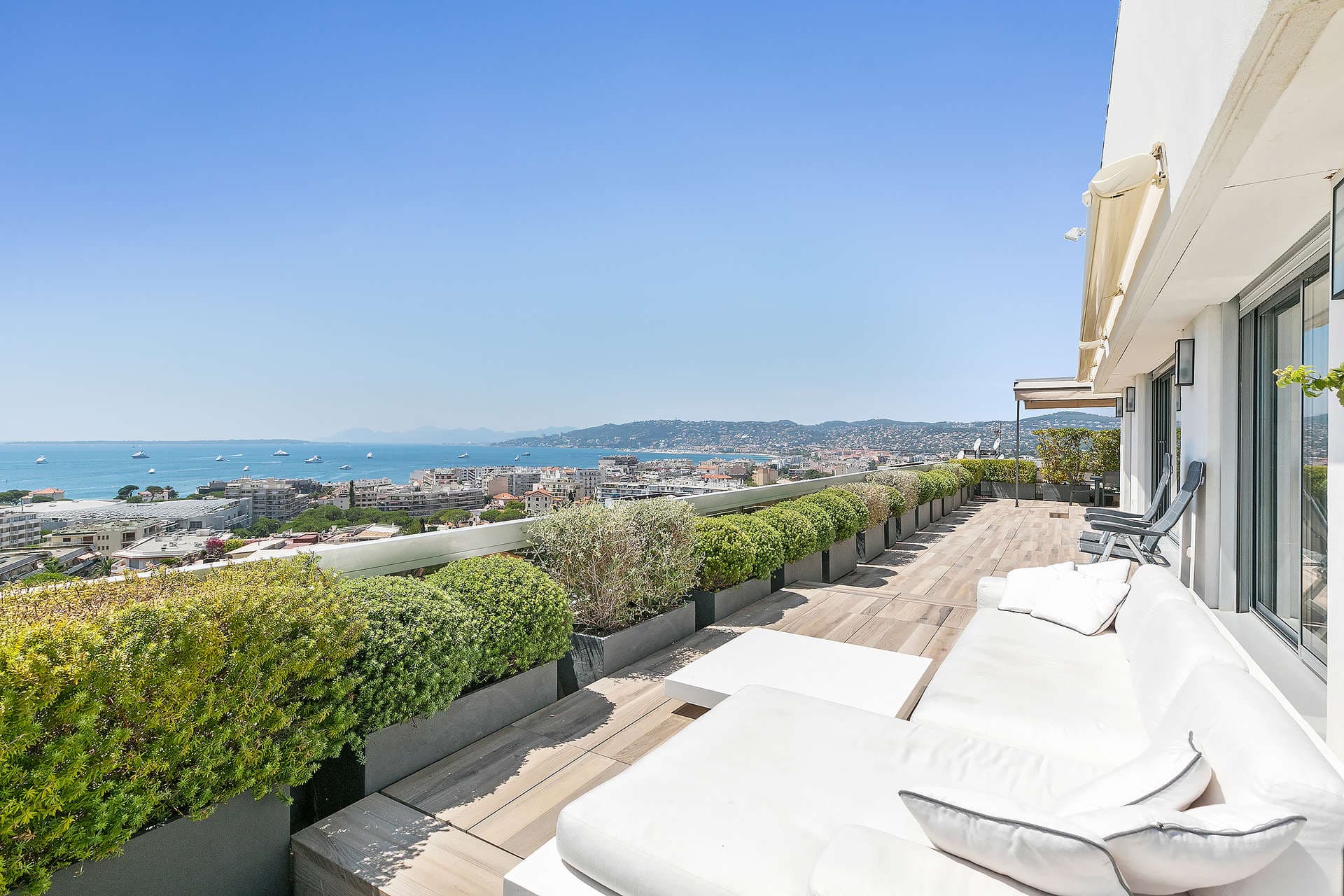 3 Bedroom Penthouse For Sale Antibes Lp01013 1e946701cb4a3a00.jpg
