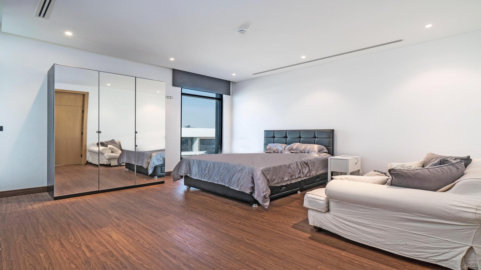 3 Bedroom Townhouse For Rent Jumeirah Luxury Lp17503 2cf2edaf2131c800.jpg