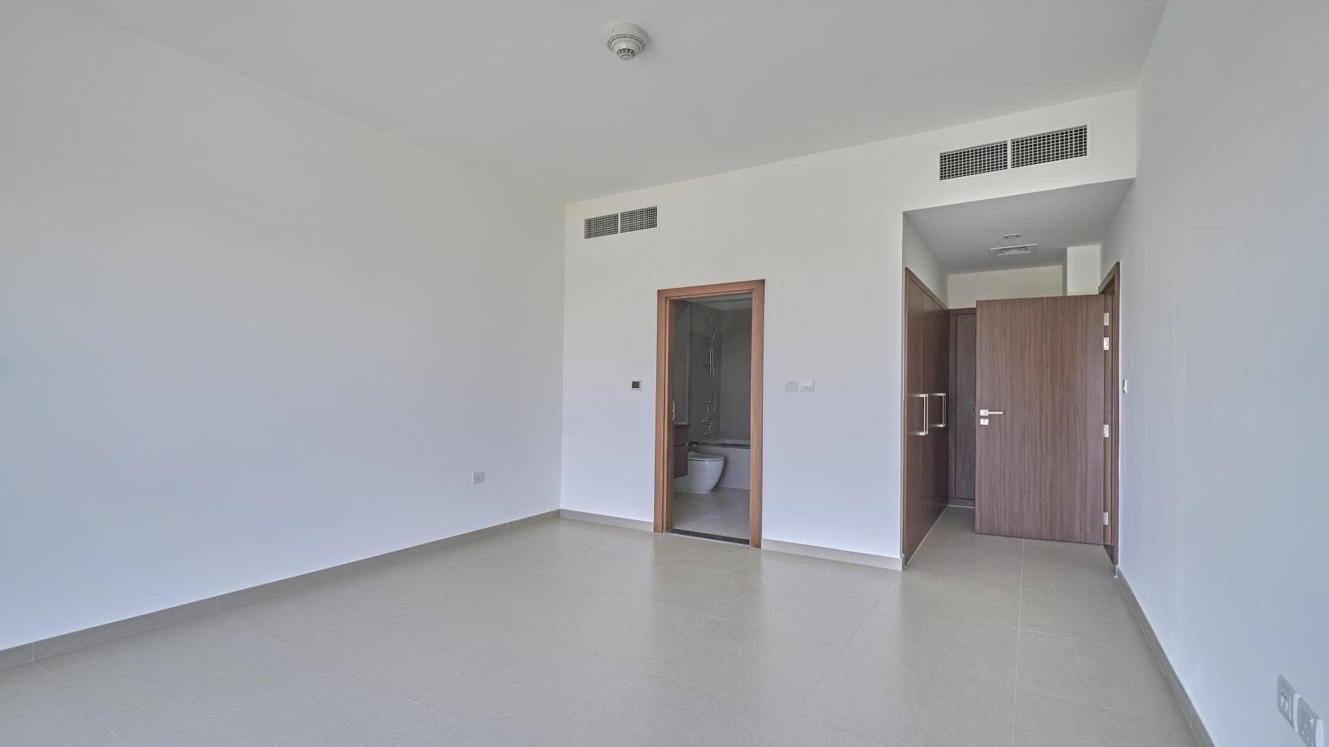 3 Bedroom Townhouse For Sale Al Kazim Tower 1 Lp36877 2933bb6f10de9e00.jpg