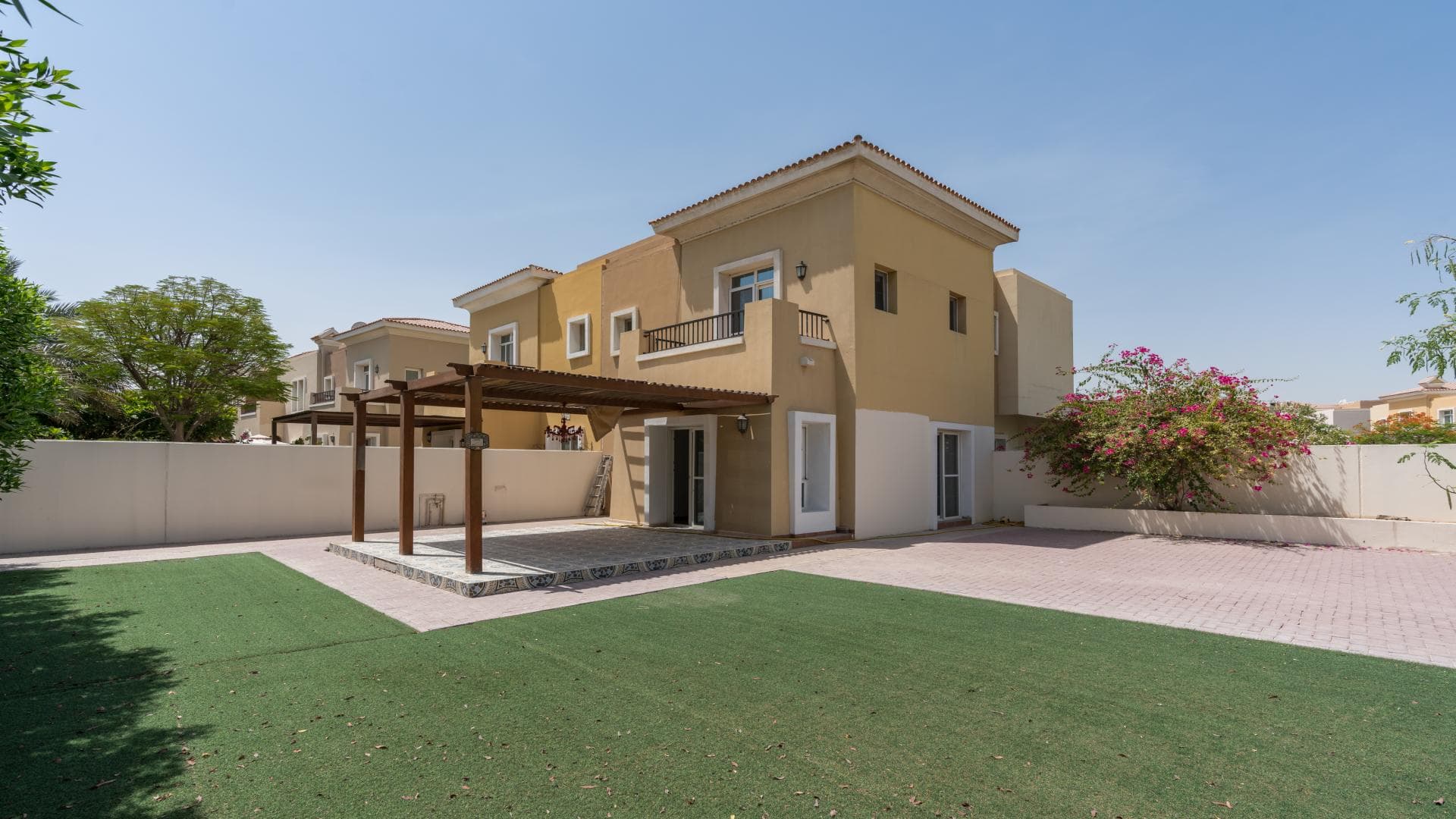 3 Bedroom Villa For Rent Al Reem Lp34712 23dcd75db6fd1a00.jpg