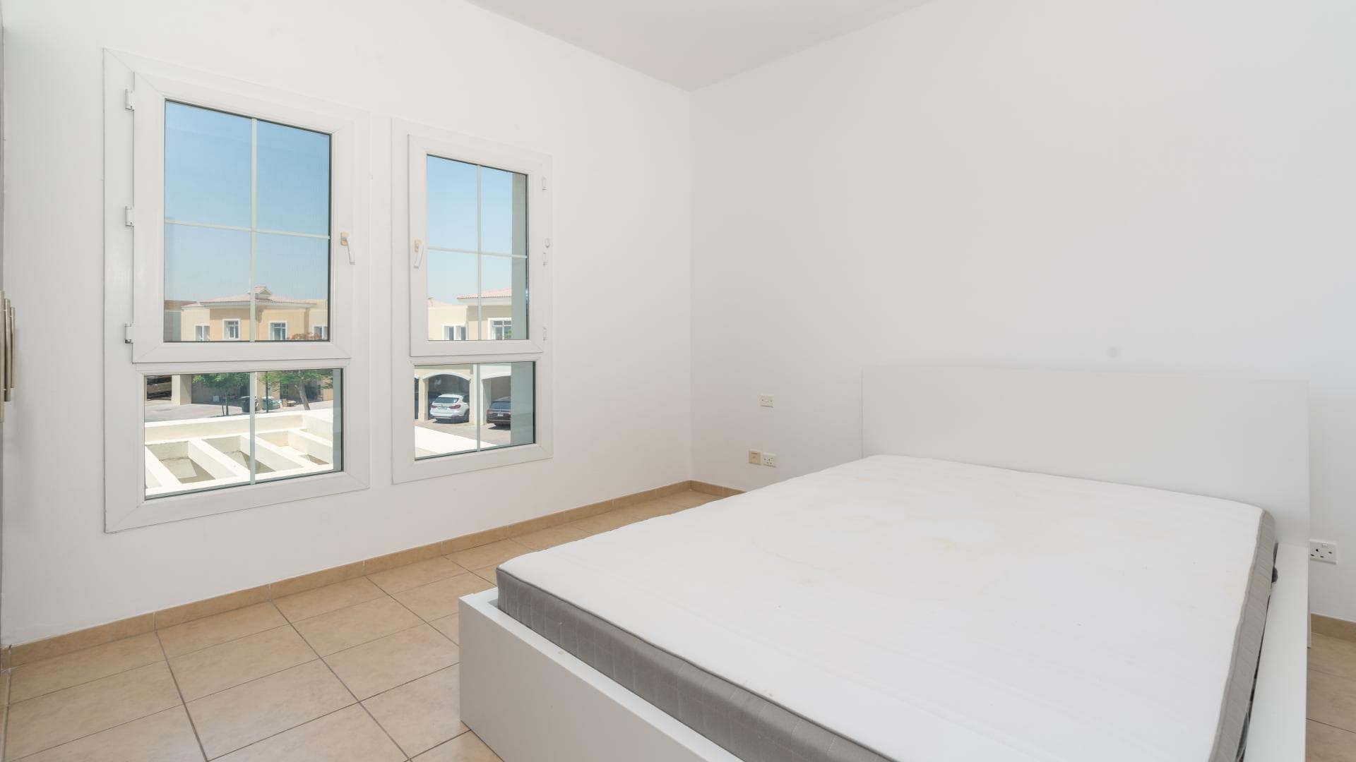 3 Bedroom Villa For Rent Al Reem Lp34712 2e533de1f4be2800.jpg