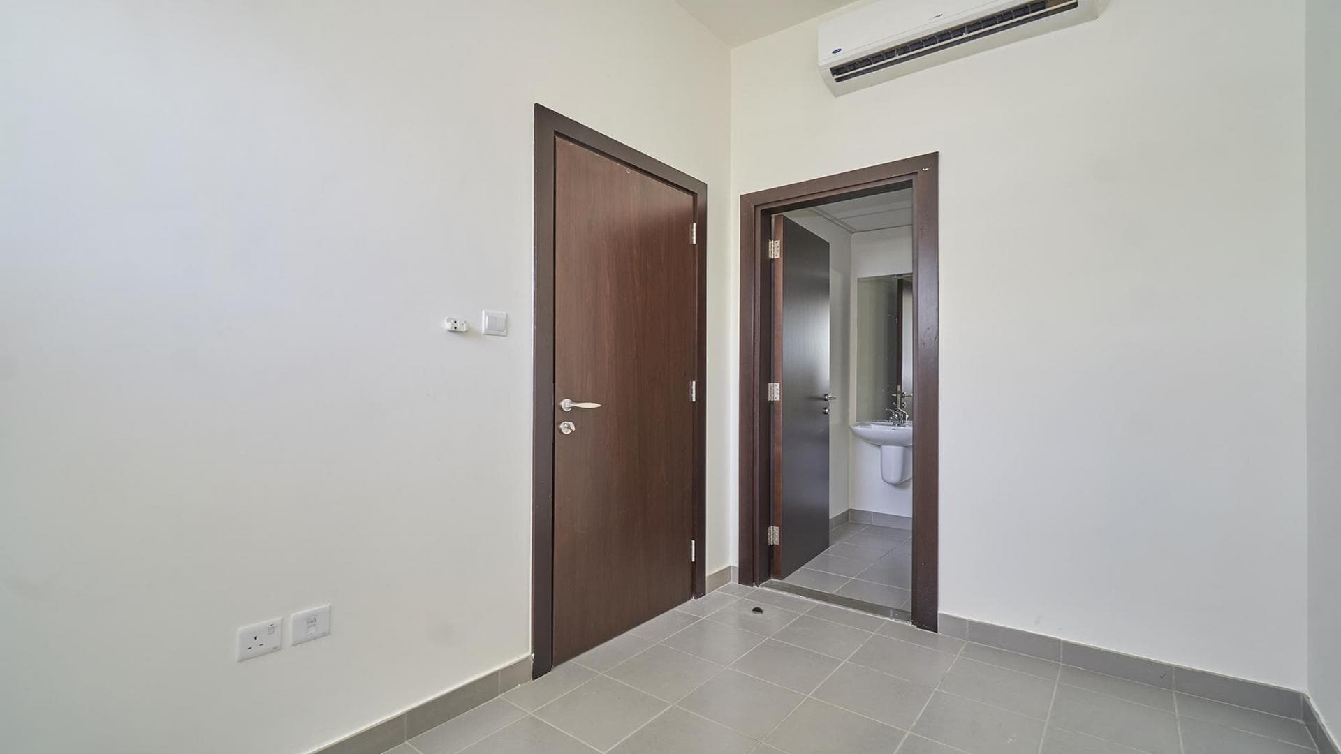 4 Bedroom Townhouse For Sale Al Kazim Tower 1 Lp38113 19c15bf1add2c400.jpg