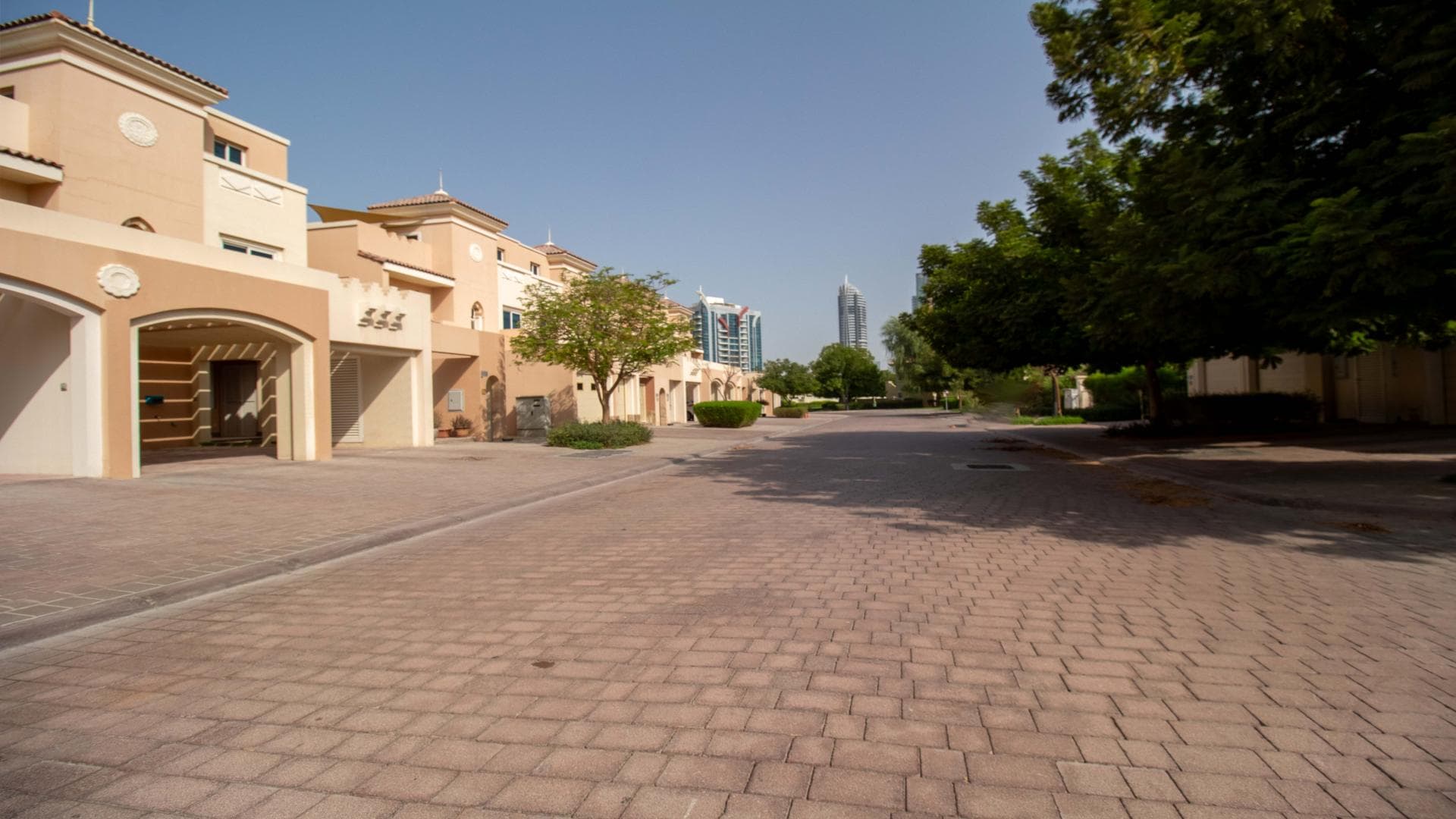 4 Bedroom Villa For Rent Al Thamam 35 Lp36674 20477af166b56000.jpg