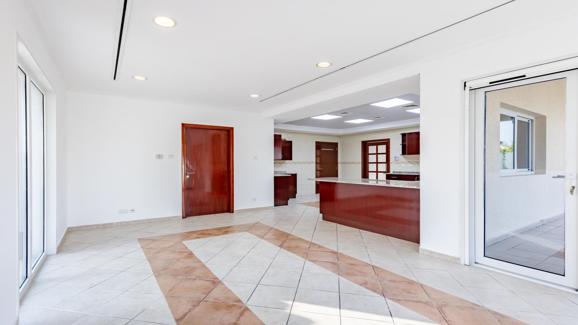 5 Bedroom Villa For Rent Al Thamam 36 Lp39013 1cea80d65a216800.jpg