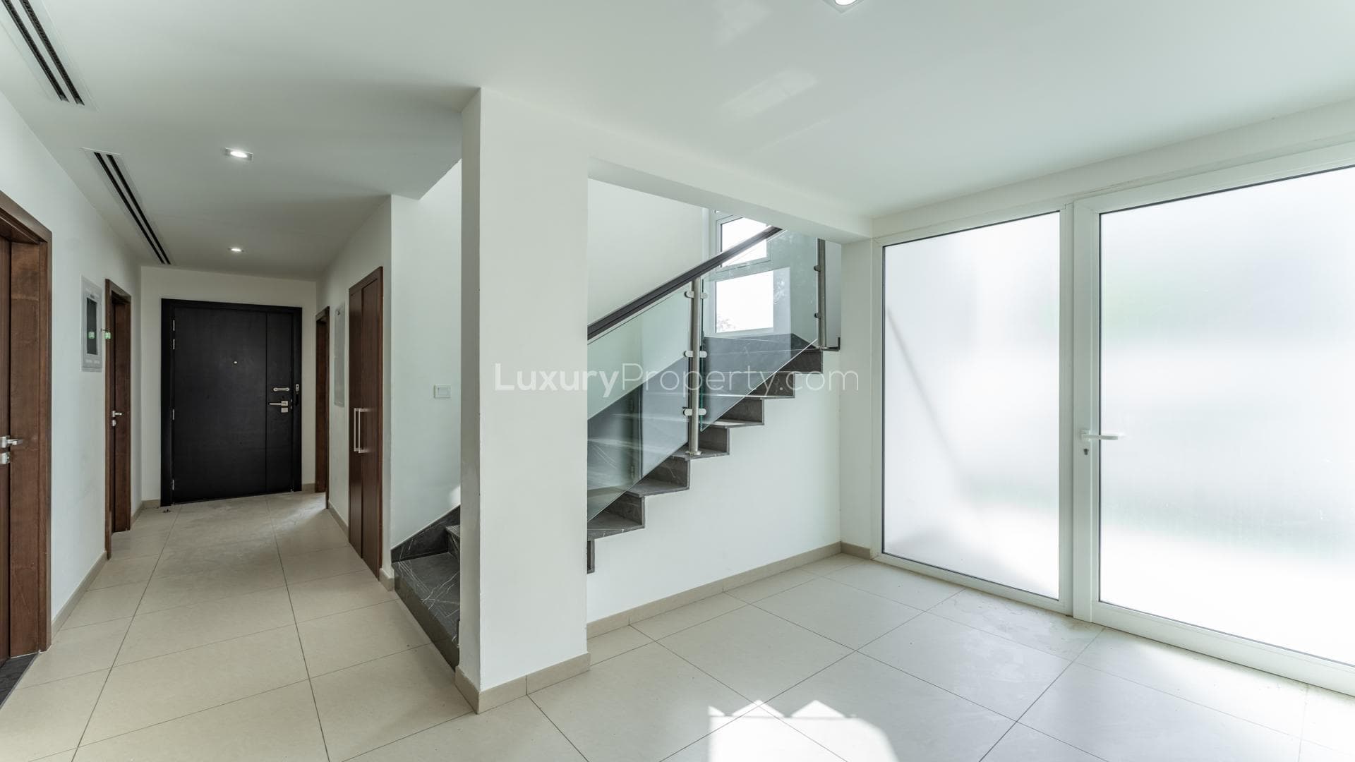5 Bedroom Villa For Sale Al Kazim Tower 1 Lp37350 162db3e25b540b00.jpg