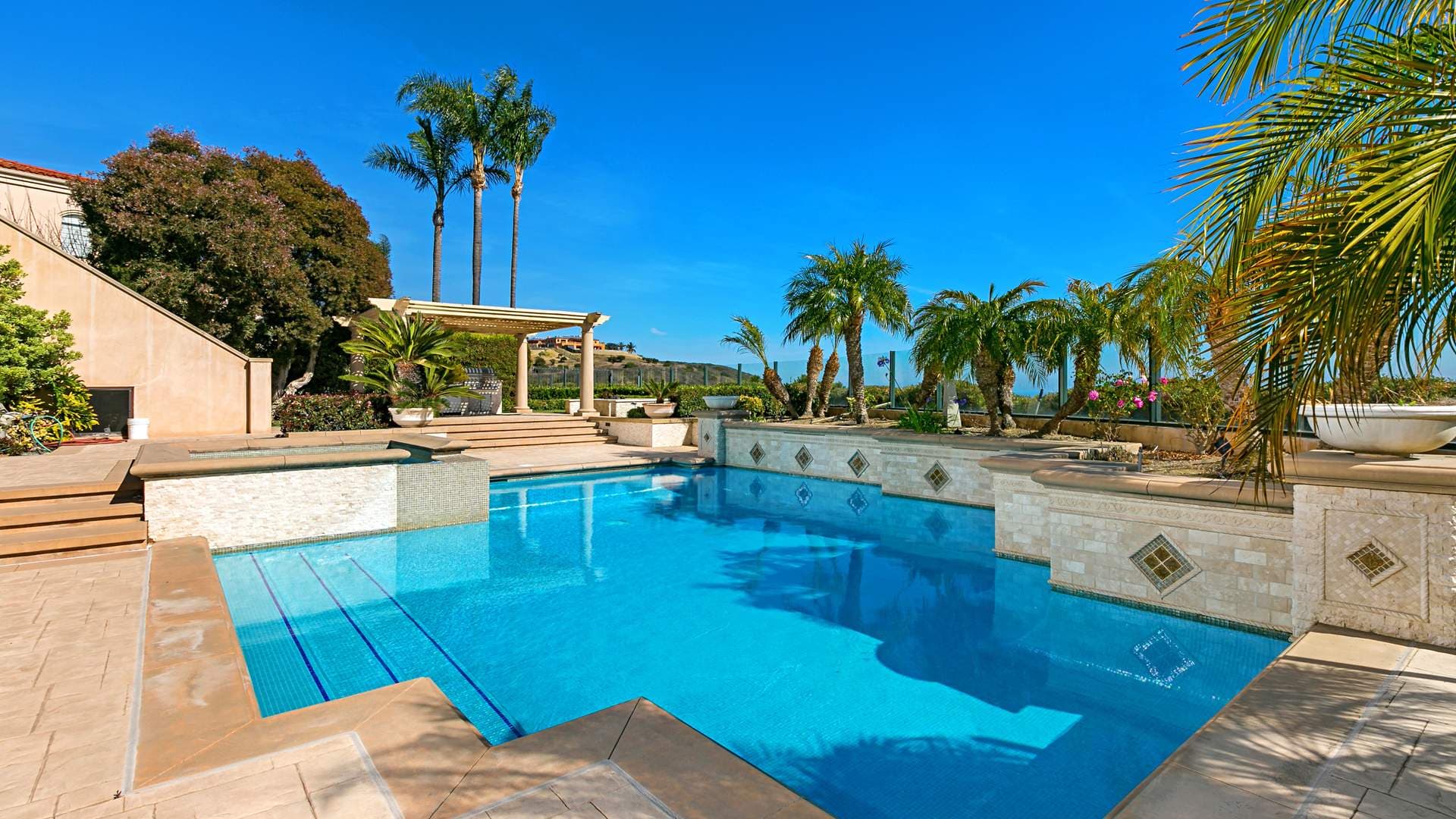 5 Bedroom Villa For Sale Newport Beach Lp01276 1a6a6dd512a1ae00.jpg