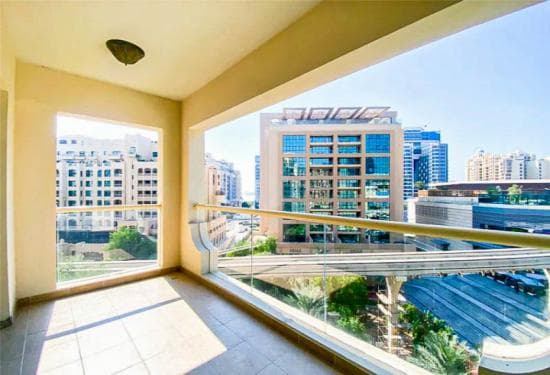 2 Bedroom Apartment For Rent Al Sheraa Tower Lp39556 171c802b5b99ee00.jpg