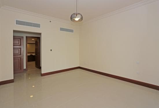 2 Bedroom Apartment For Sale Boulevard Plaza 1 Lp39273 Bde4a07bb709d80.jpg