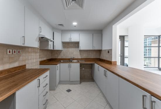 3 Bedroom Apartment For Sale Al Kazim Tower 2 Lp39568 12d38f742c51e400.jpg