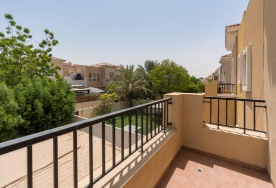 3 Bedroom Villa For Rent Al Reem Lp34712 220bd5c7bcd95c00.jpg