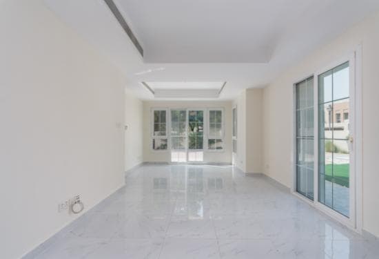 3 Bedroom Villa For Rent Jumeirah Business Centre 5 Lp35456 1773f39d39ffbf00.jpg