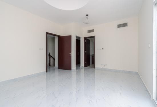 3 Bedroom Villa For Rent Jumeirah Business Centre 5 Lp35456 2e396ba4716ca600.jpg